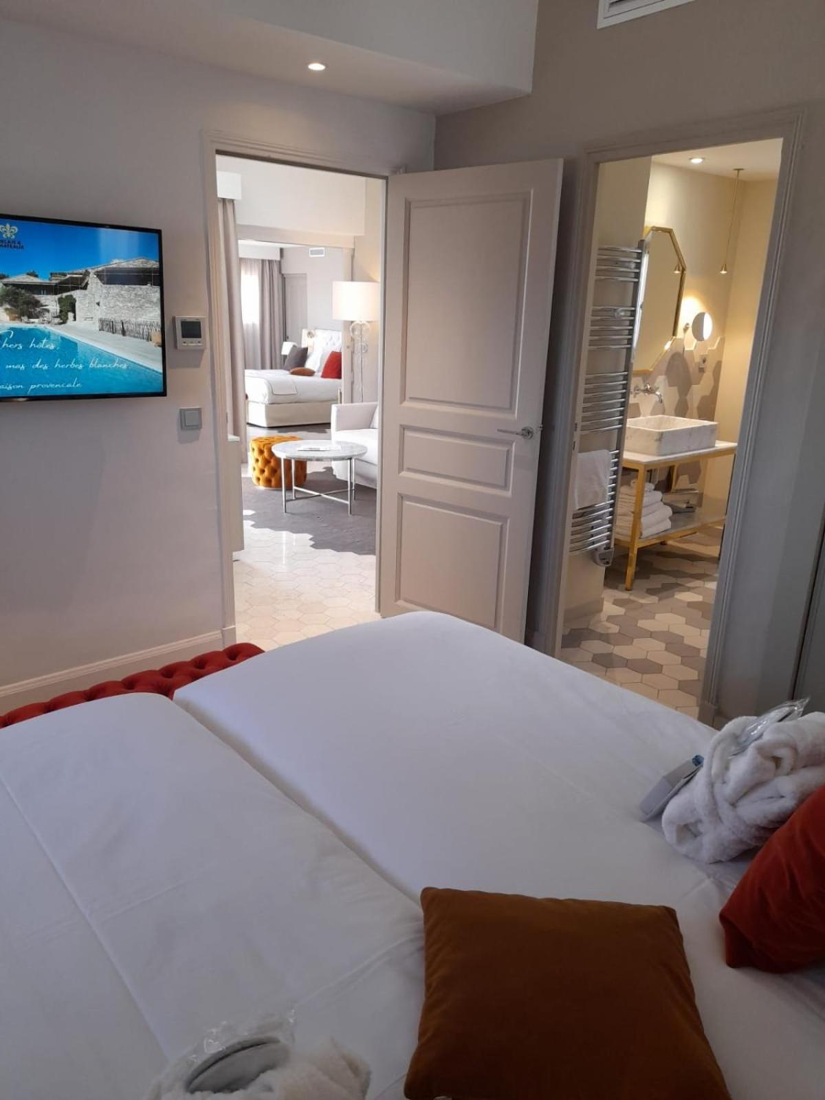 Suite avec Balcon – « Mas » photo