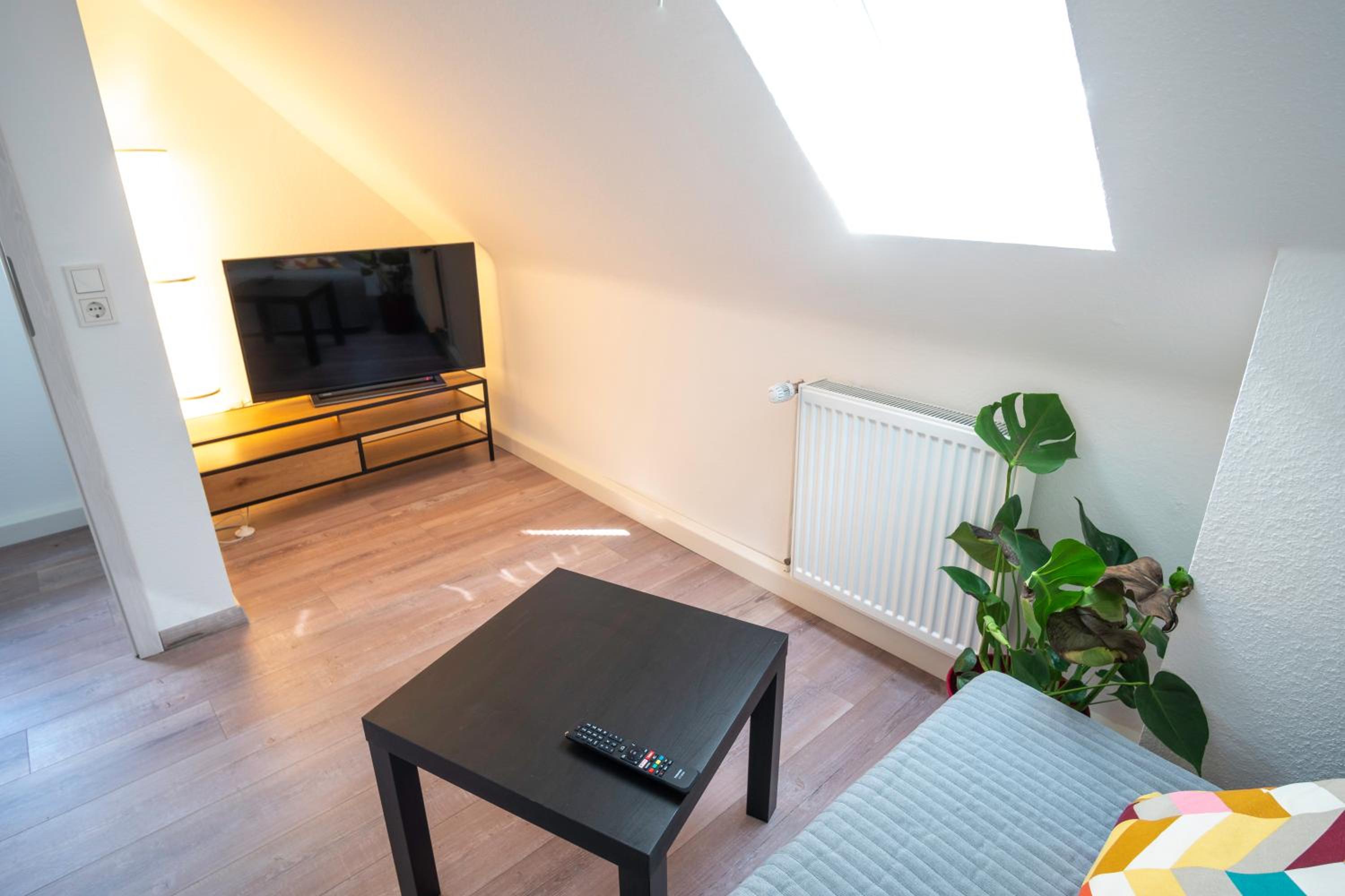 One-Bedroom Apartment photo 1