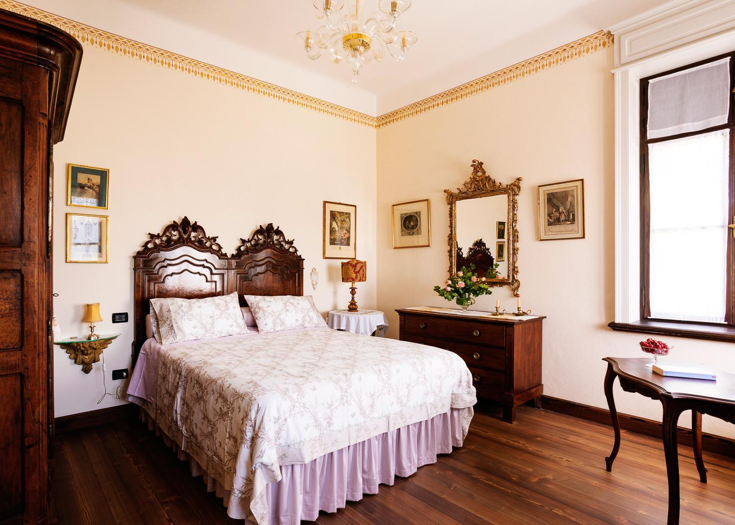Double Room with Private External Bathroom photo 3