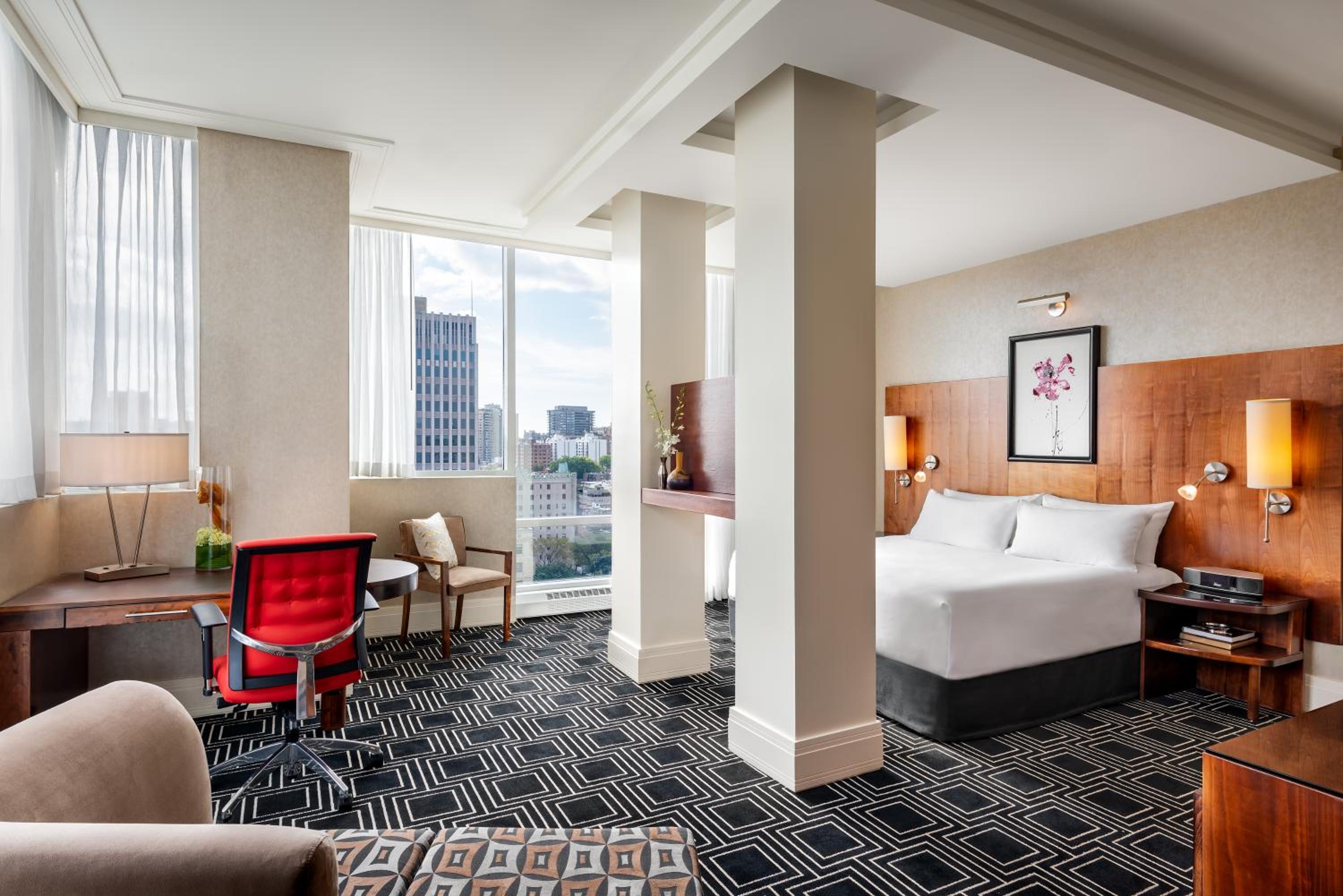 One-Bedroom Prestige Corner King Suite with Sofa Bed