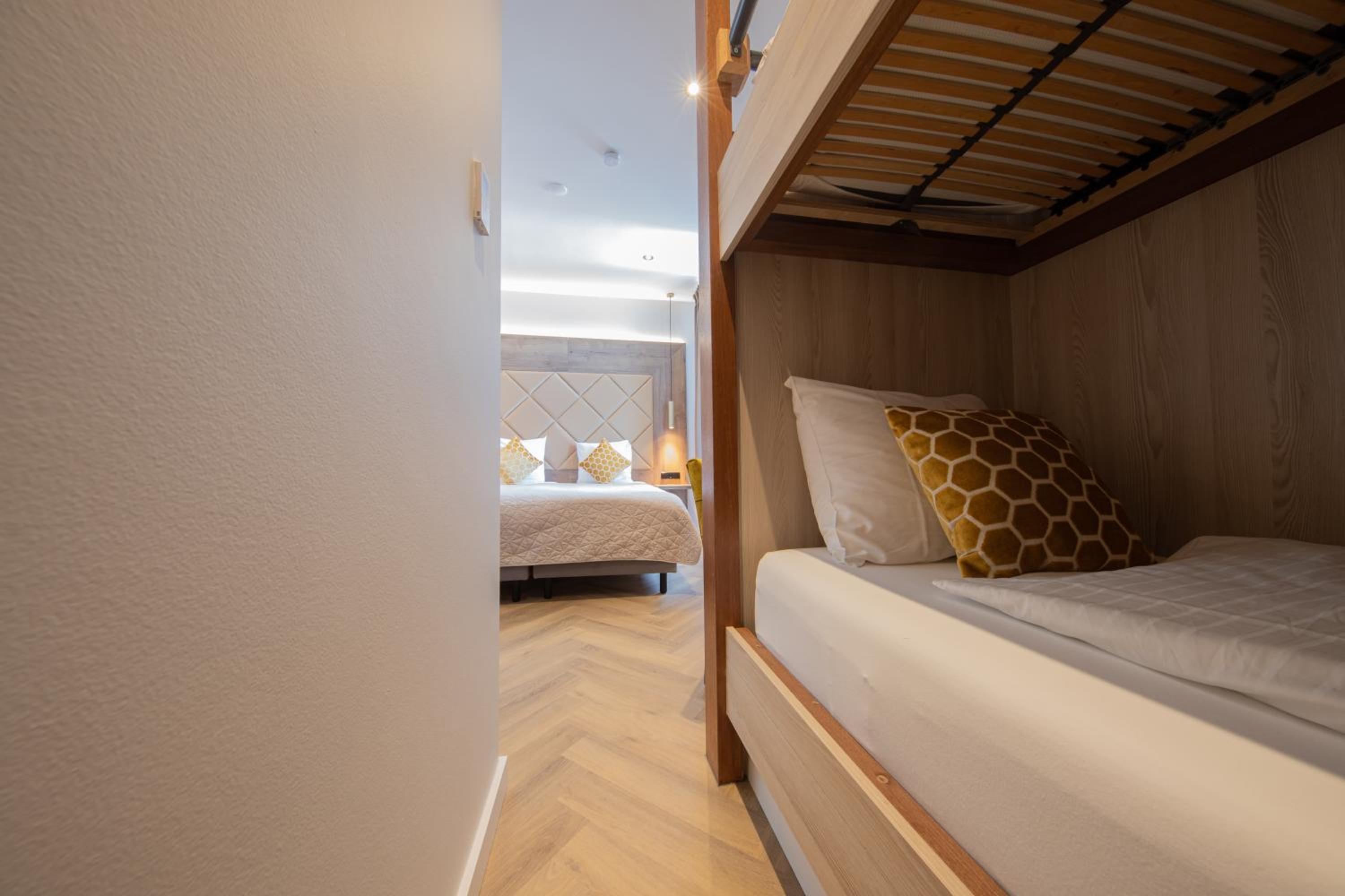 Comfort Quadruple Room - Photo 4