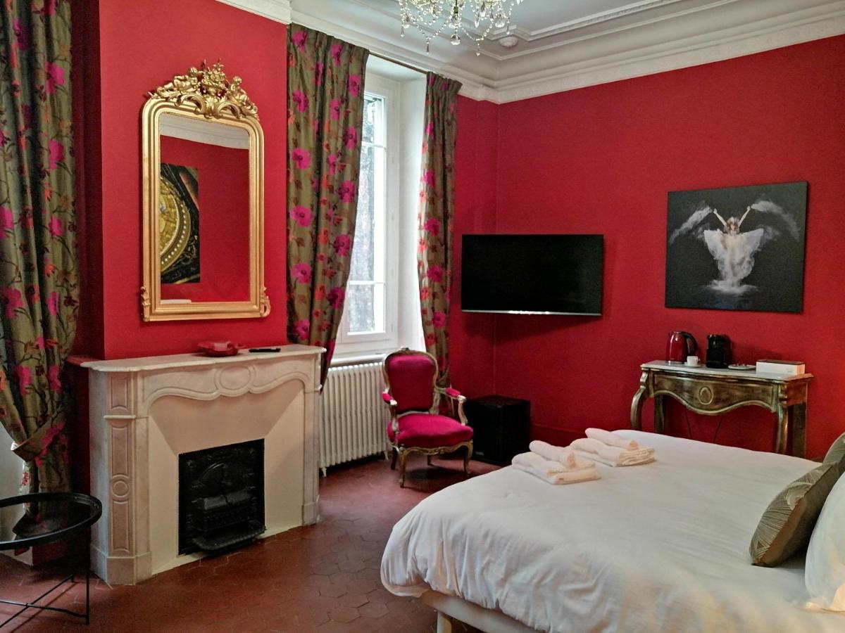 Deluxe King Room photo 1