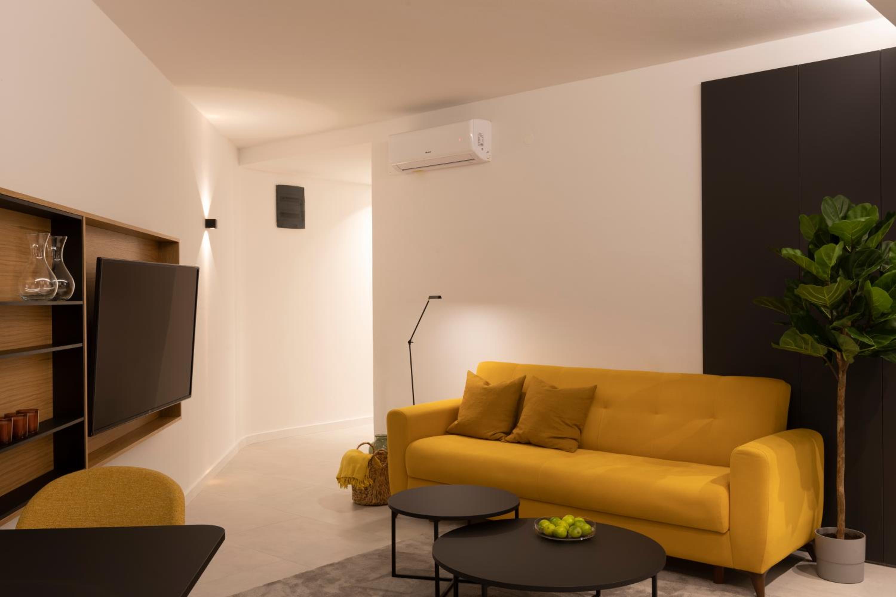 Two-Bedroom Apartment photo 2