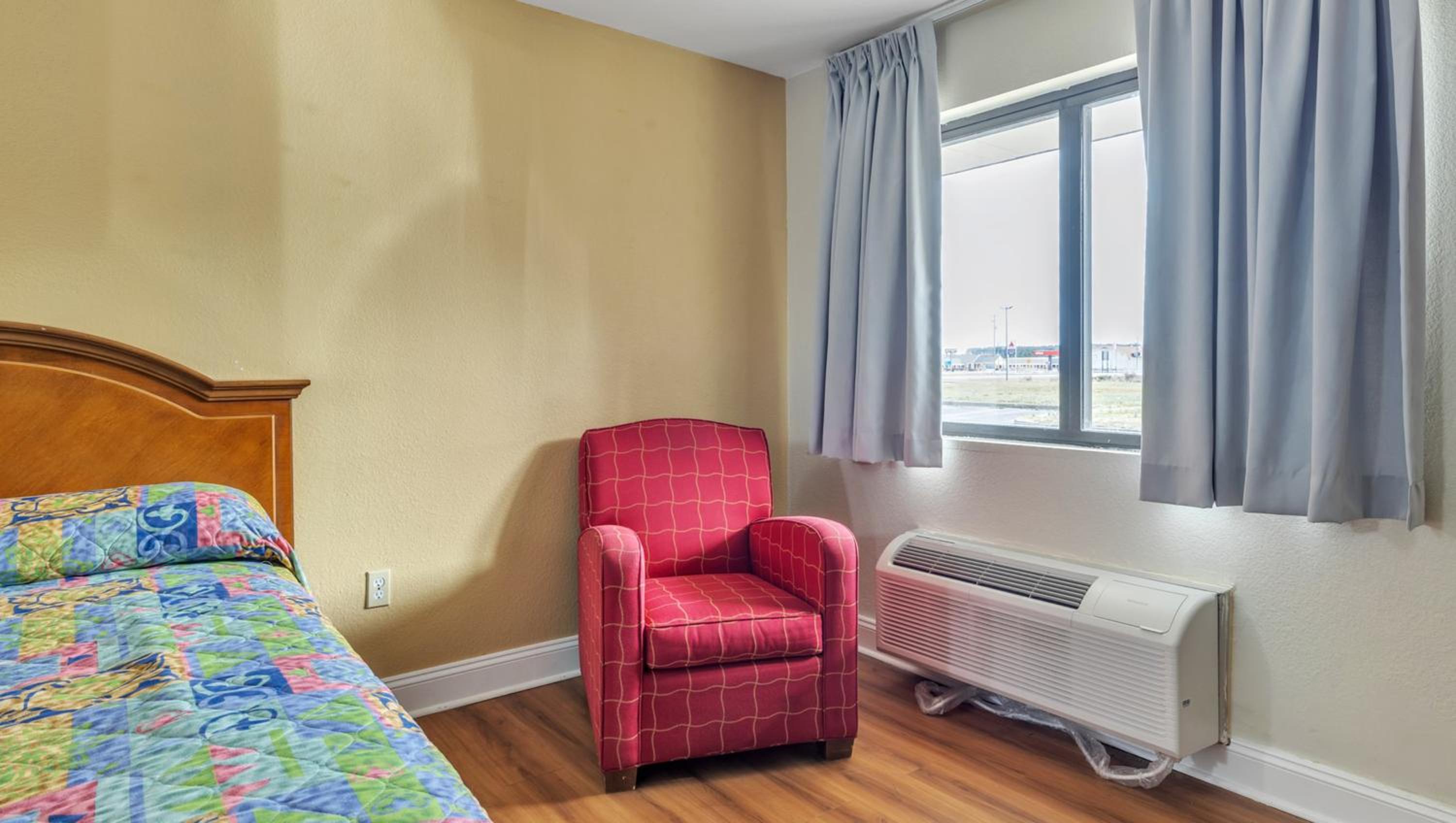 Standard Double Room - Photo 3