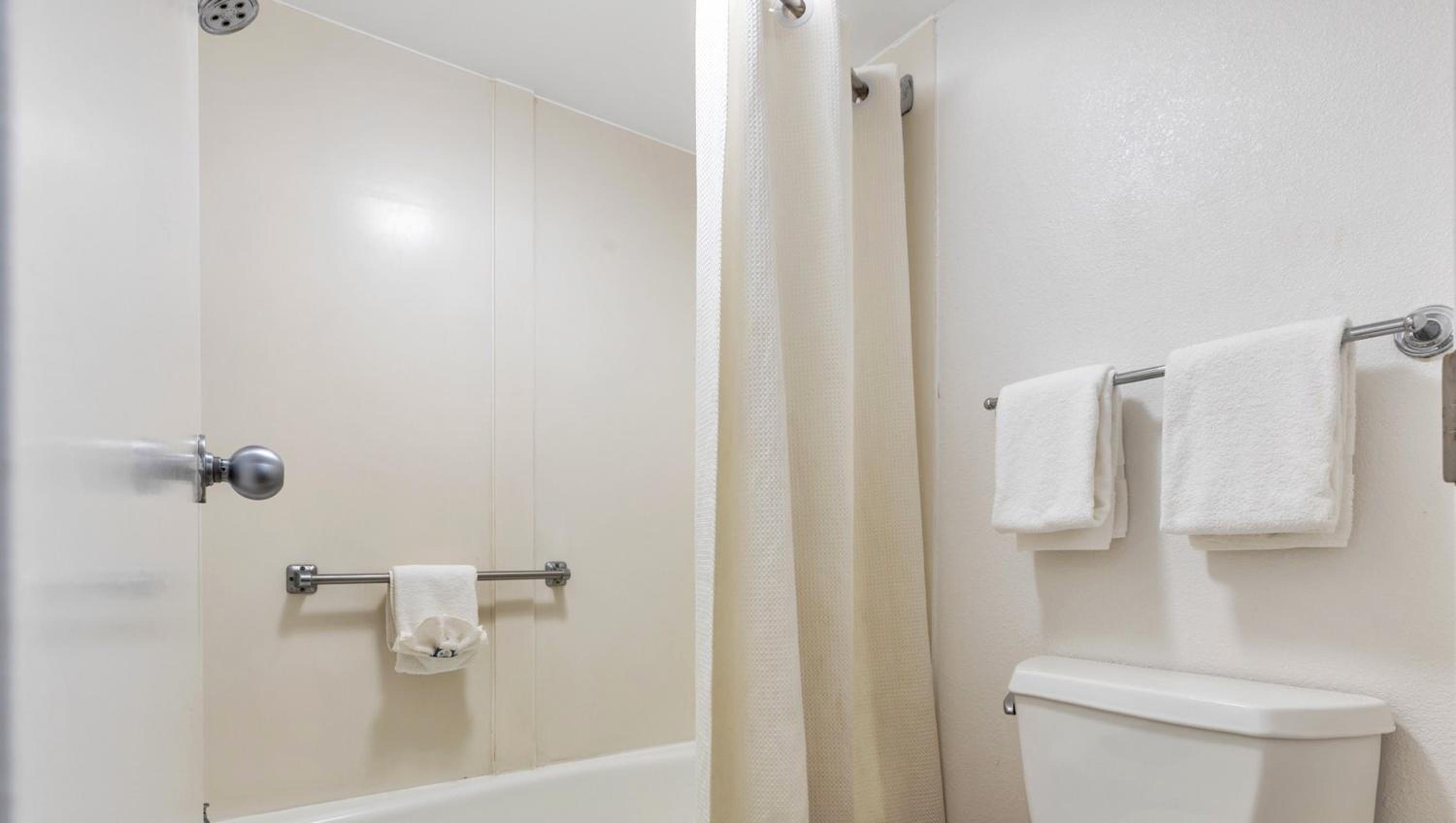 Standard Double Room - Photo 5