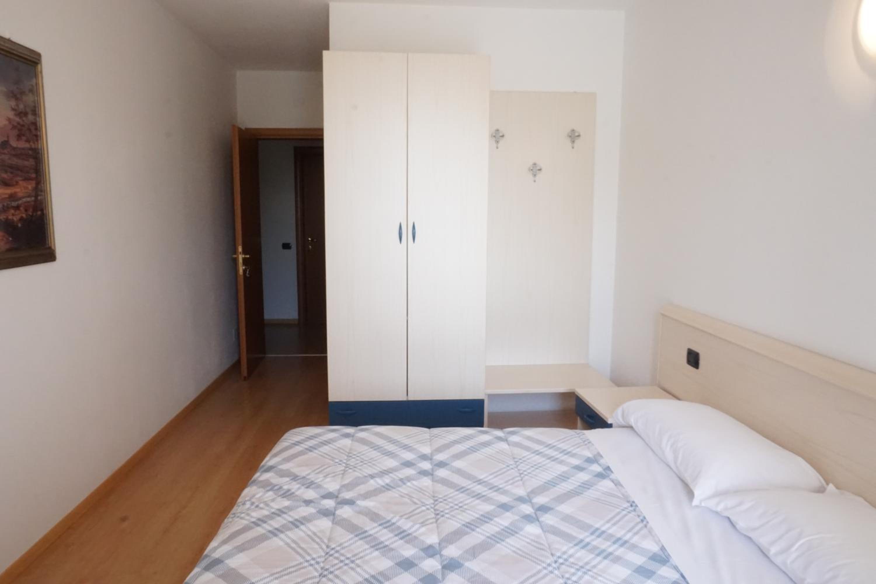 Twin Room - Photo 17