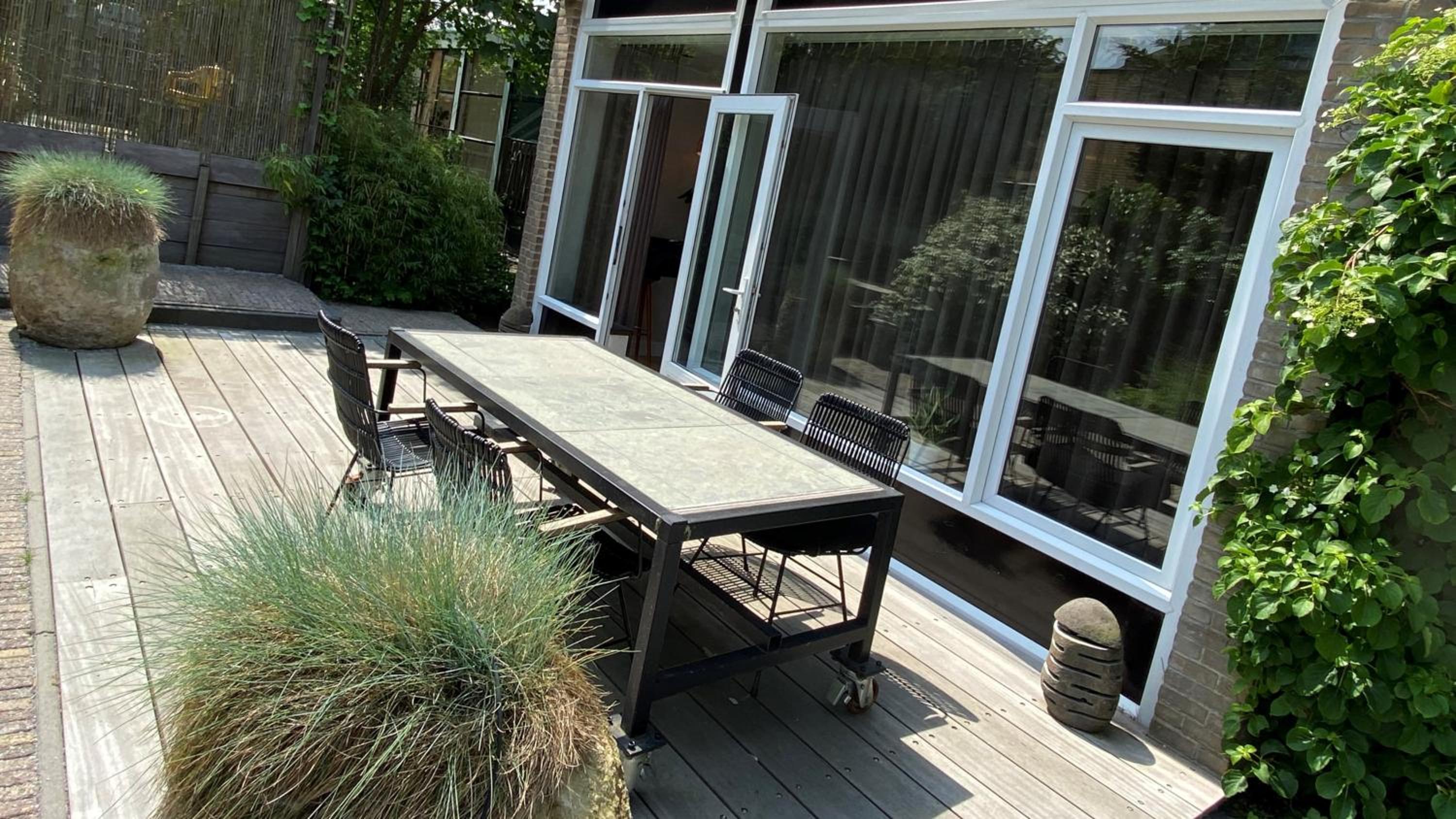Apartment with Terrace - Photo 10