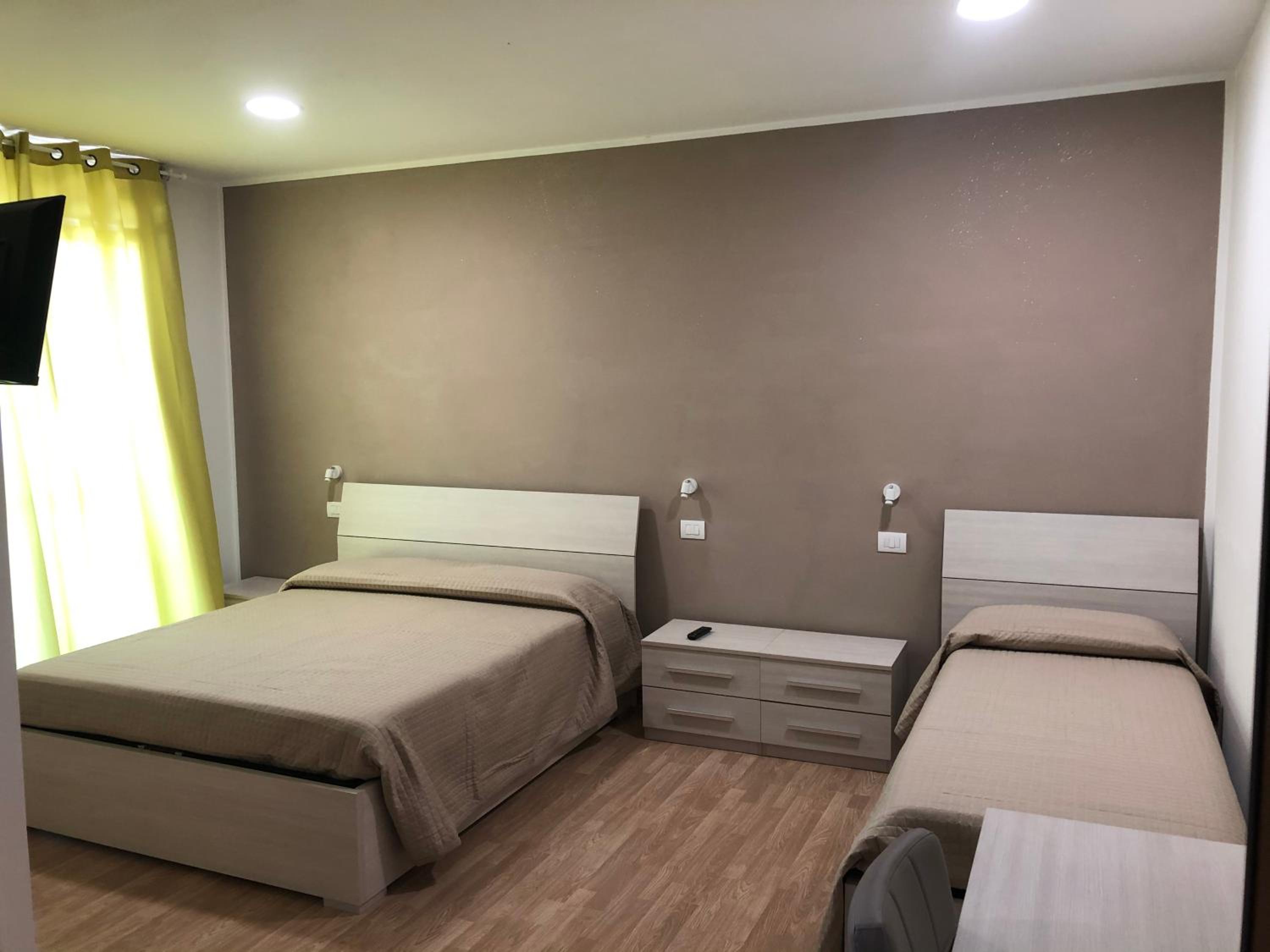 Comfort Triple Room