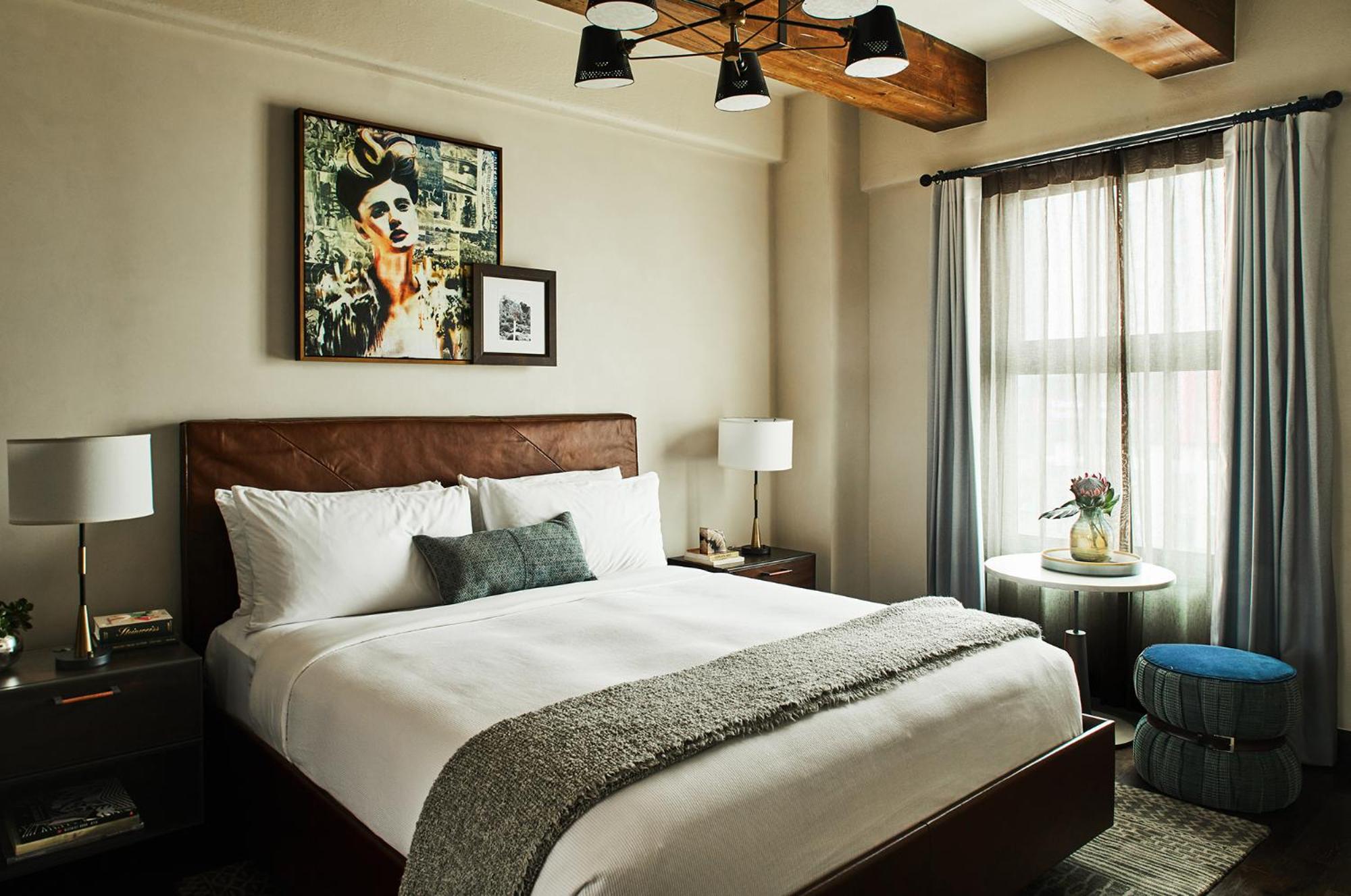 One-Bedroom King Suite