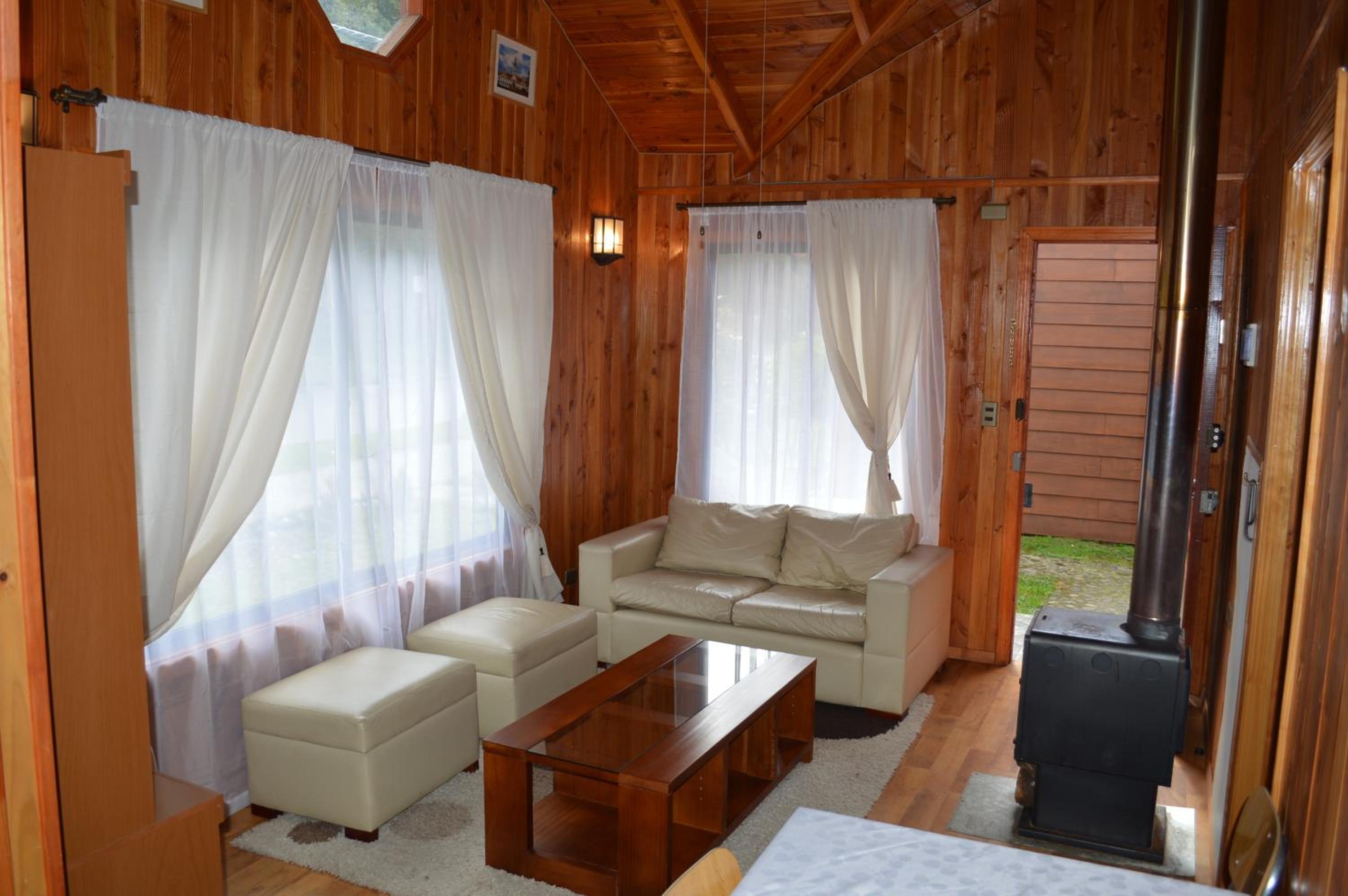 Two-Bedroom House (5 Adults) photo 3