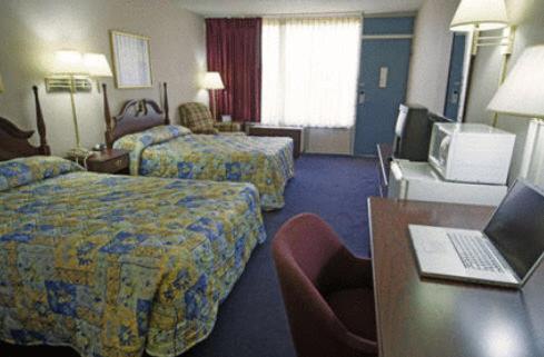 Double Room with Two Double Beds - Non-Smoking photo 1