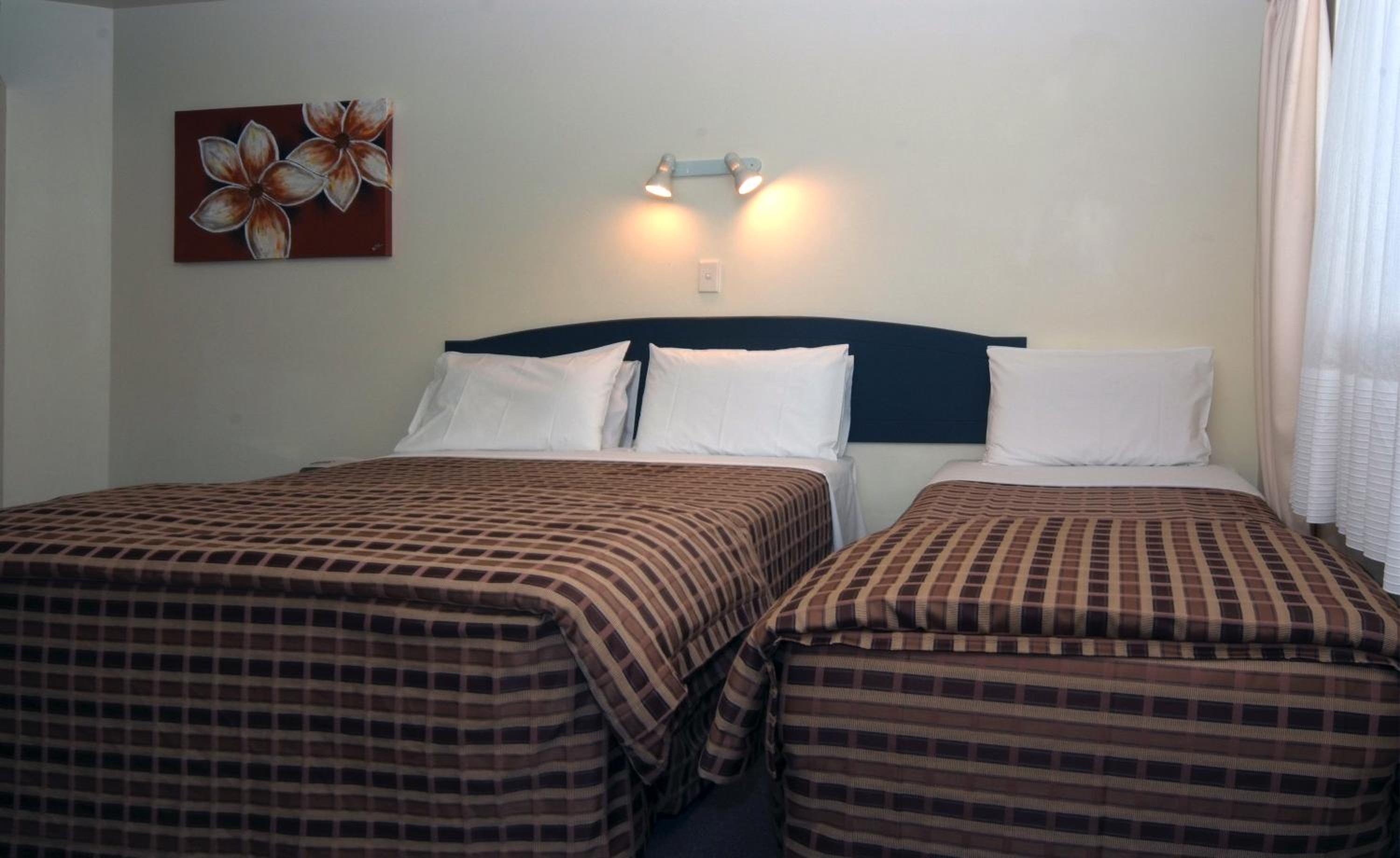 Family Suite with Spa Bath (Ground floor) photo 1