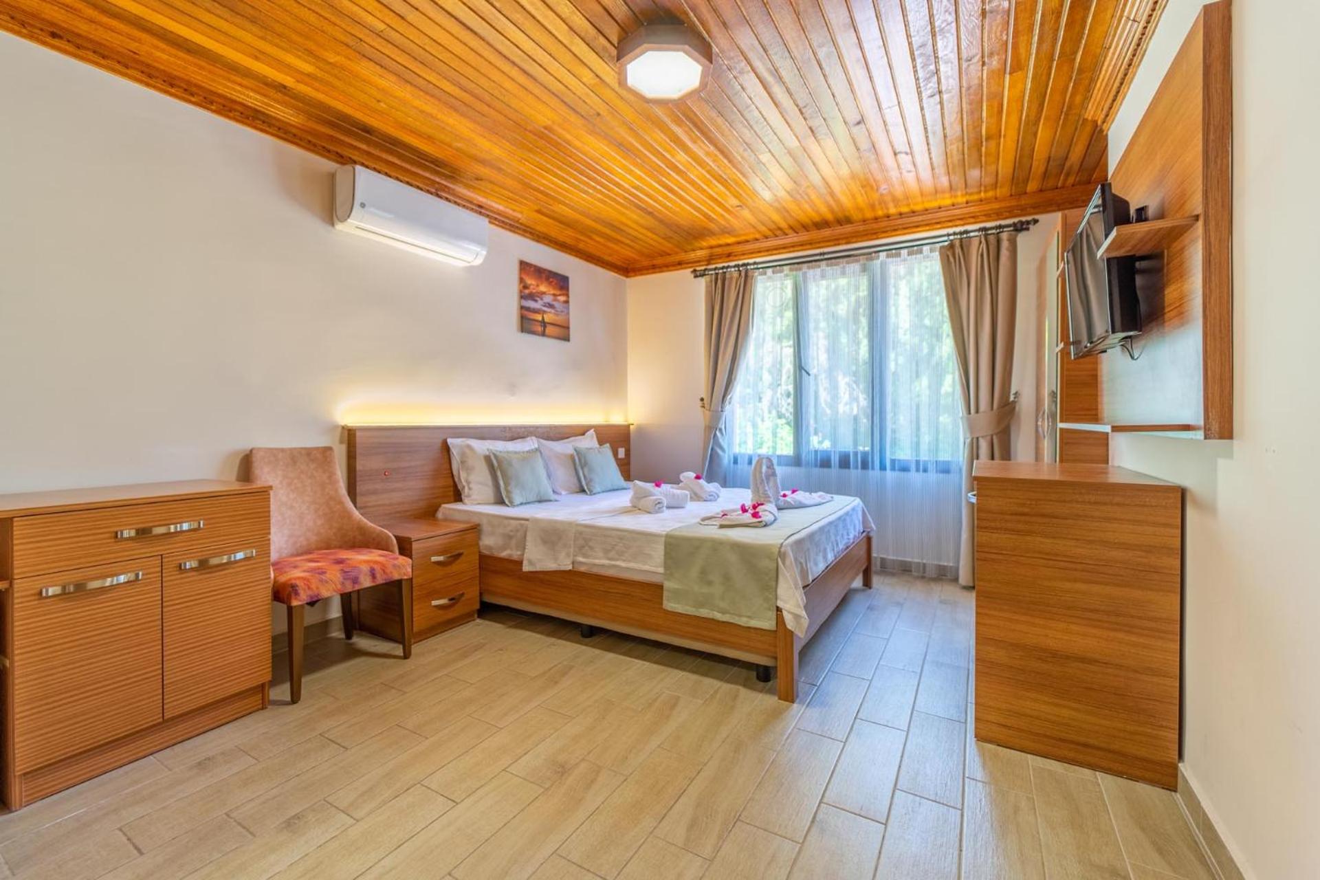 Budget Double Room photo 1