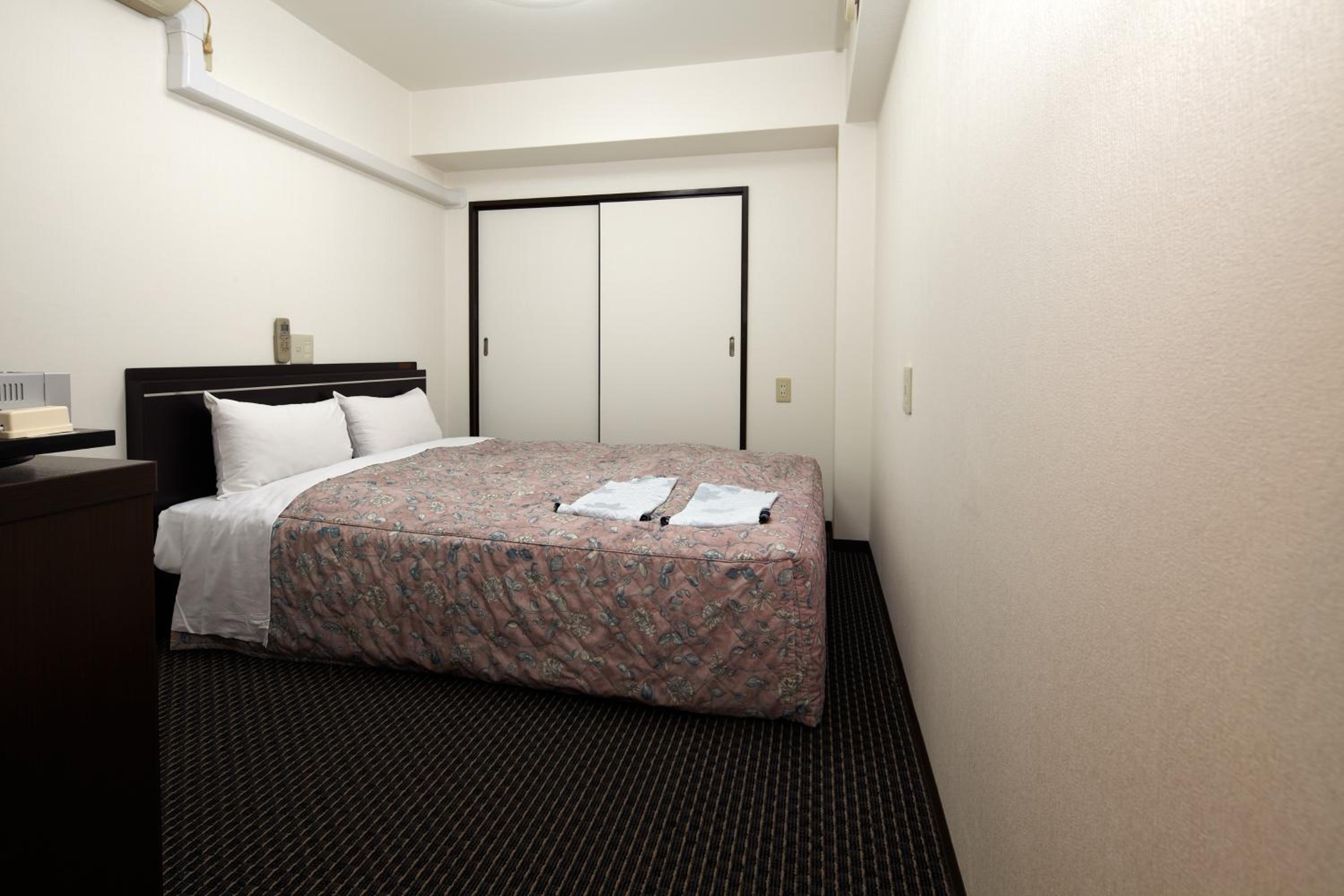 Double Room - Non-Smoking - Check-out at 12:00 pm