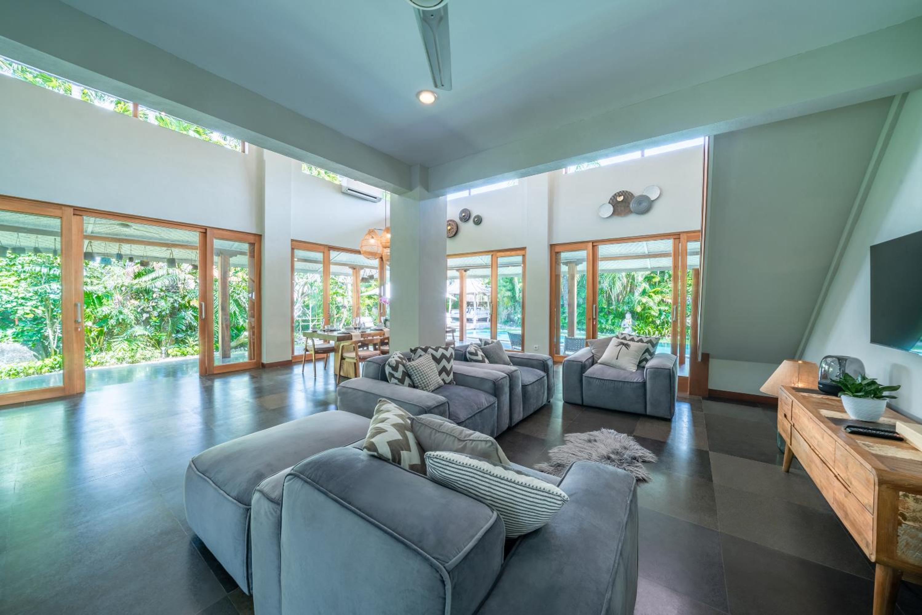 Villa - Photo 4