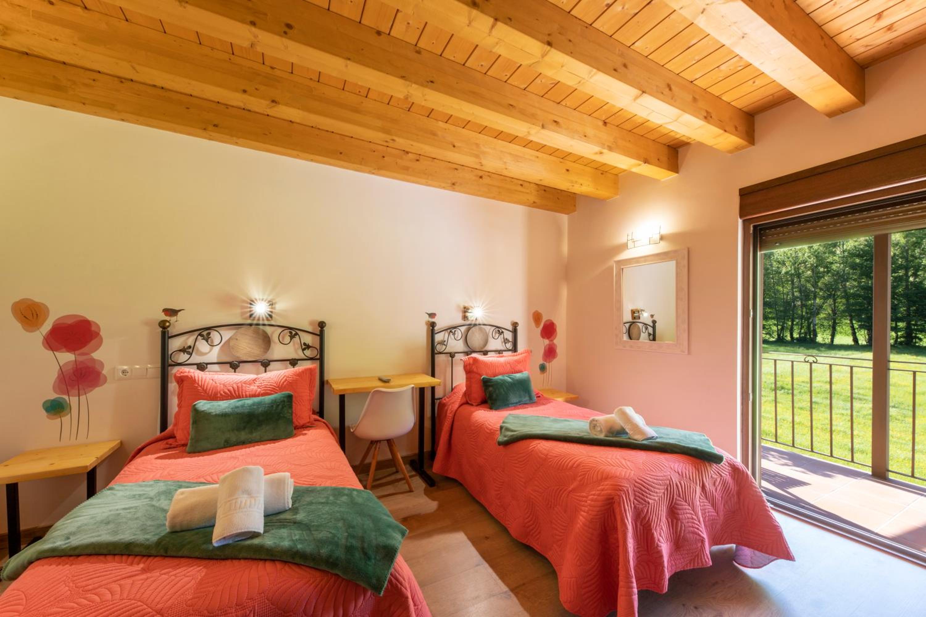 Twin Room with Balcony photo 2