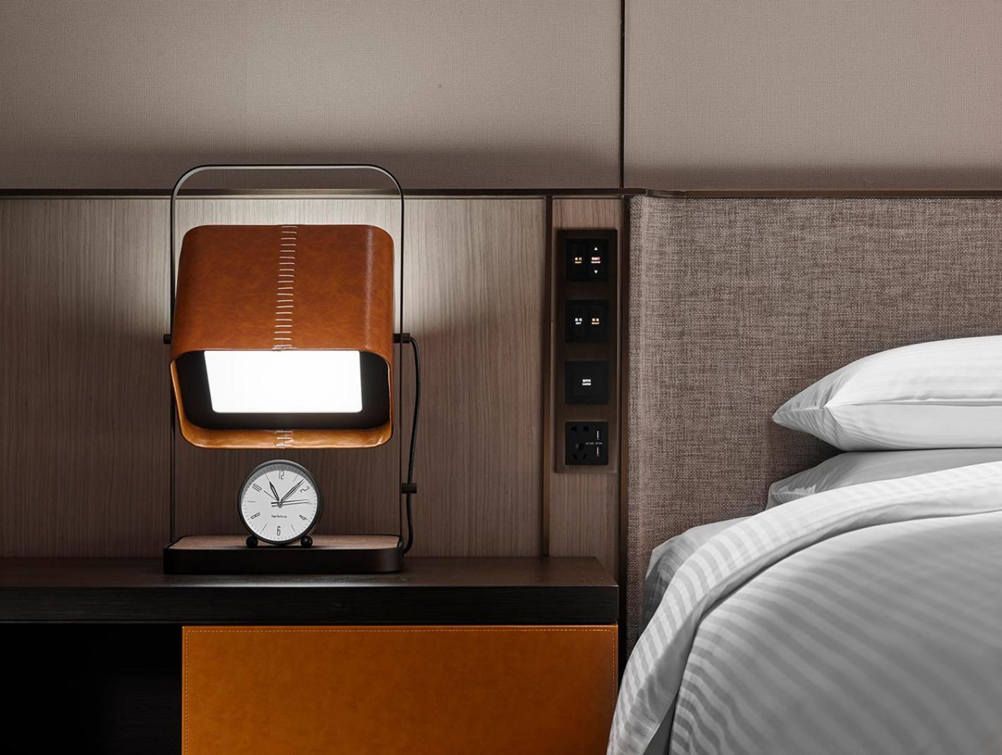 Twin Room with Lake View - Photo 1