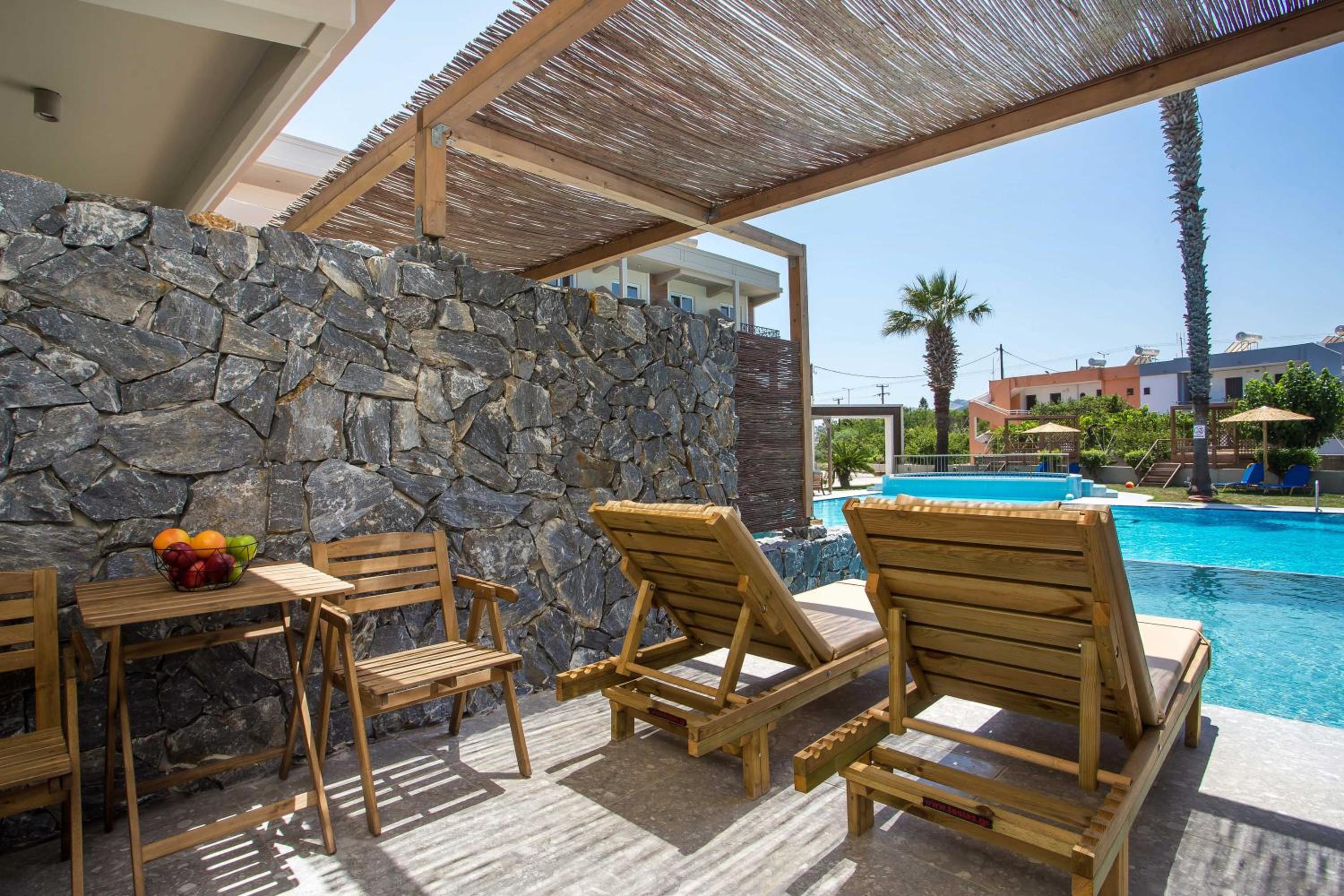 Suite with Private Pool - Photo 2