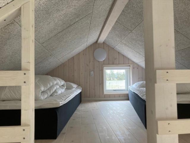 Four-Bedroom House - Photo 7