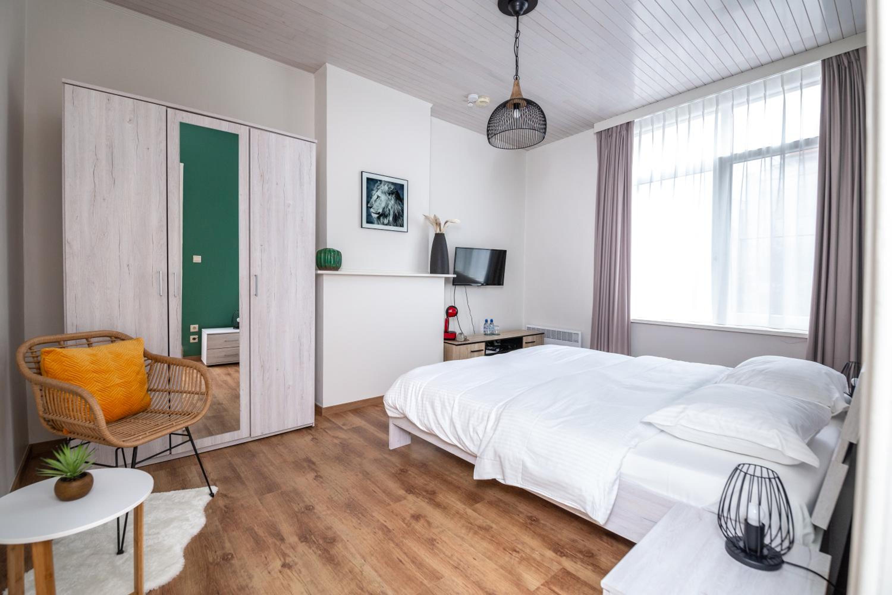 Double Room with Private Bathroom photo 1