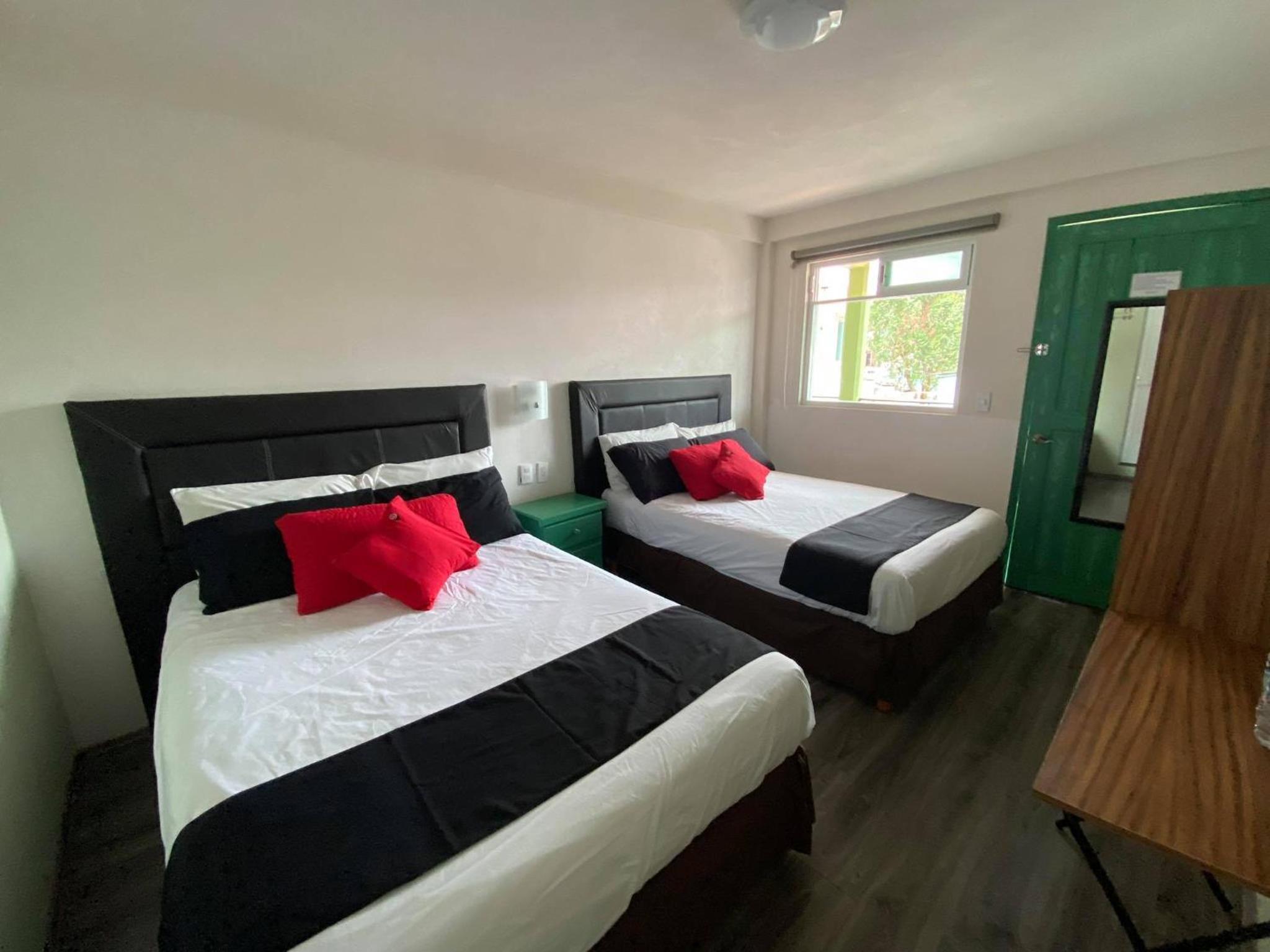 Queen Room with Two Queen Beds photo 1