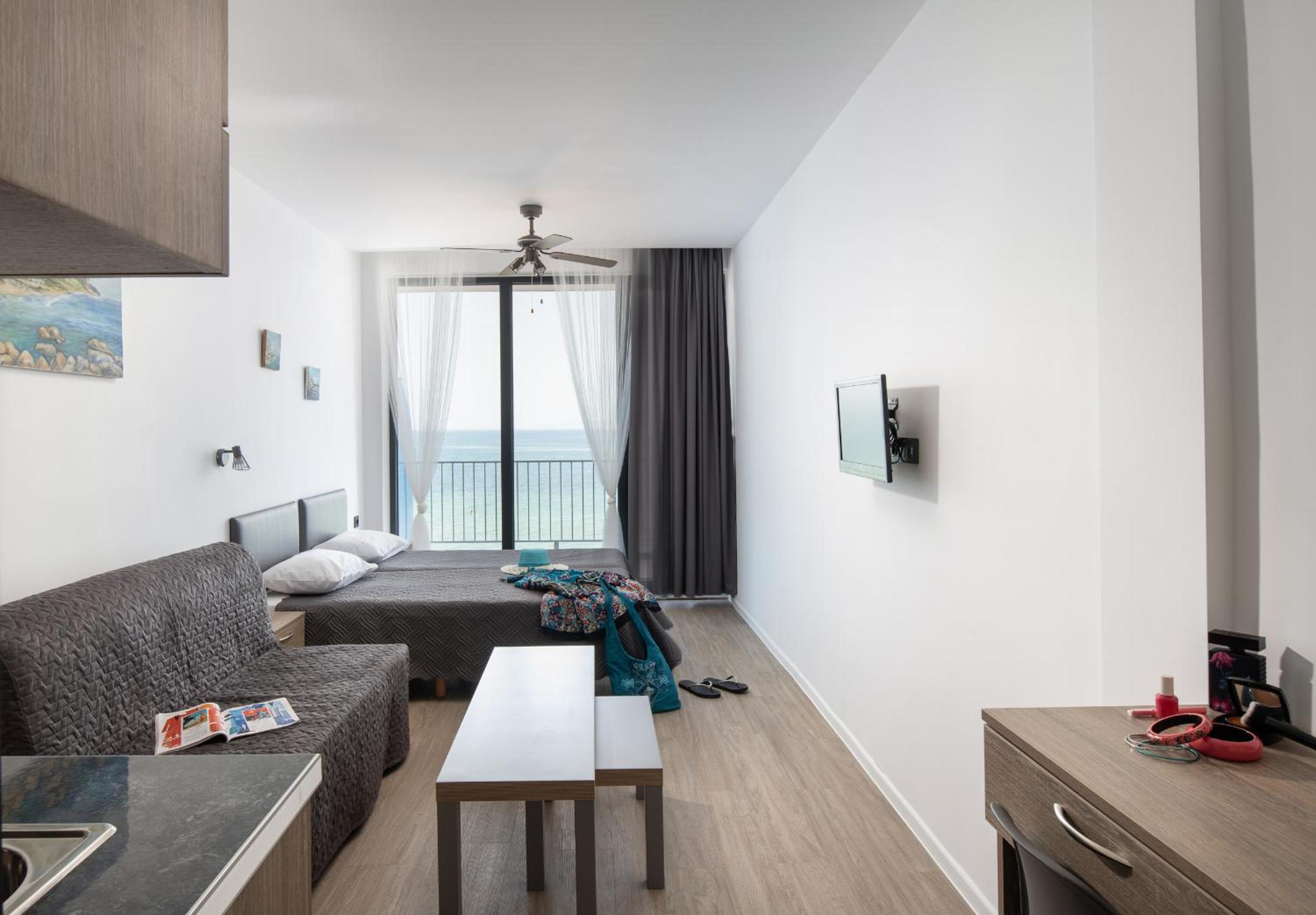 Studio with Sea View