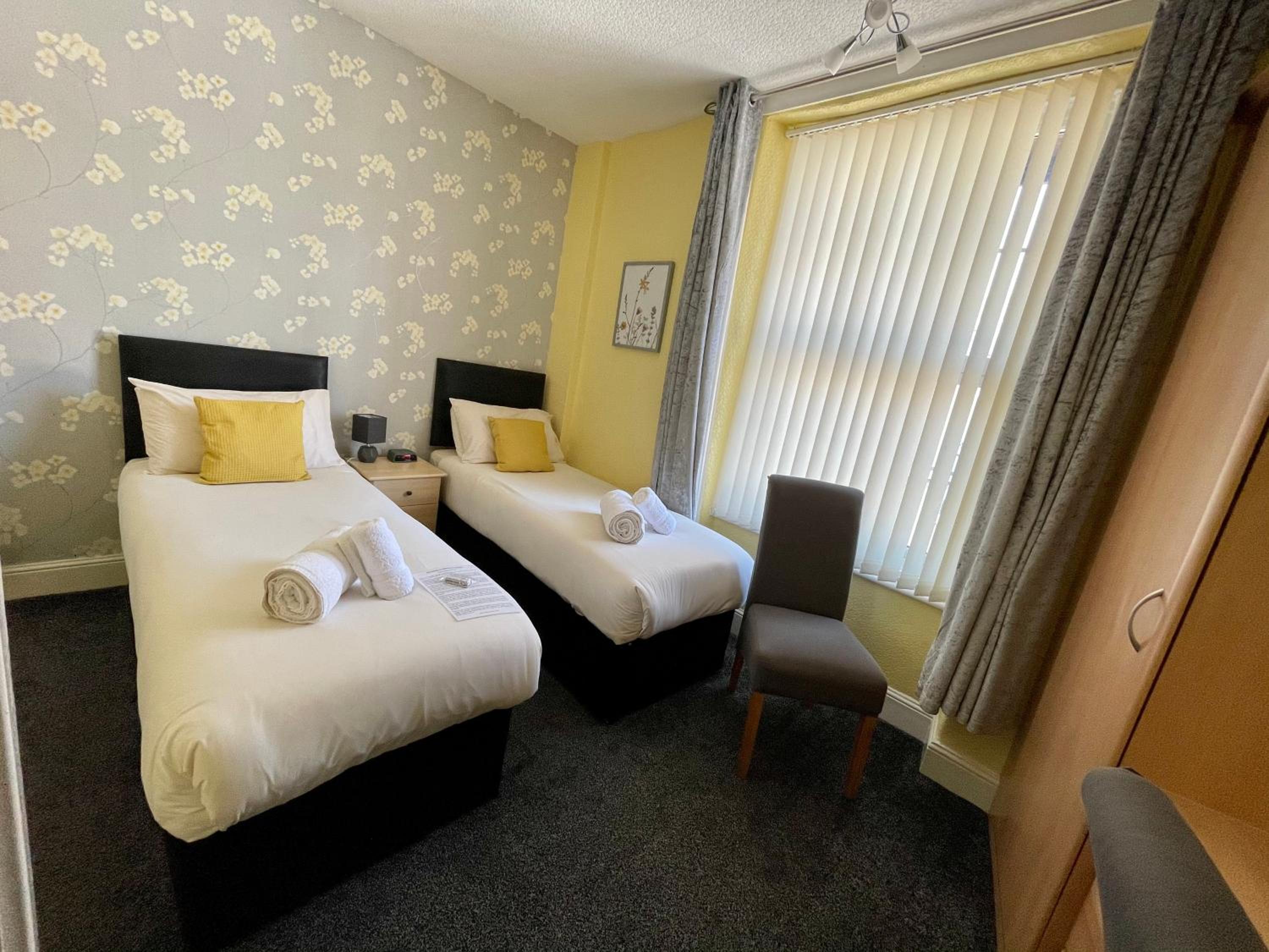 Standard Twin Room