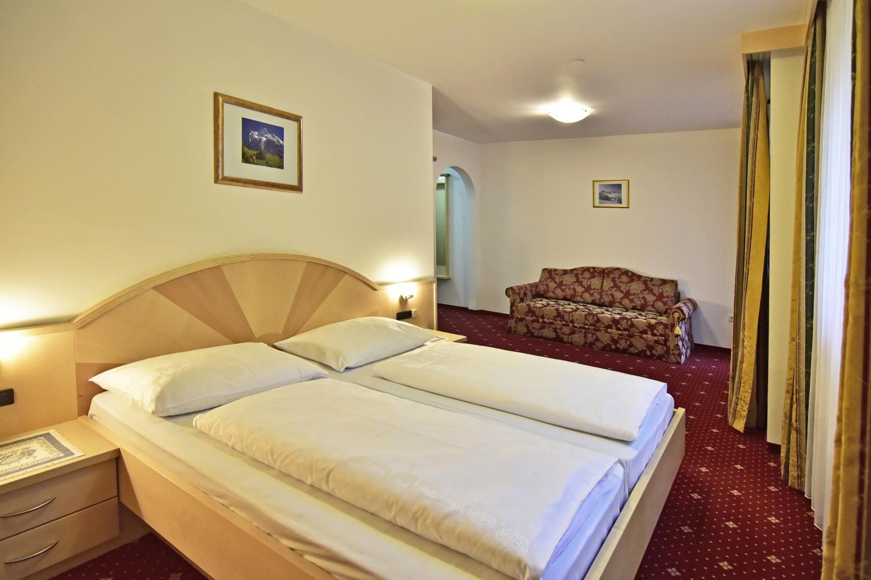 Double Room with Balcony photo 2