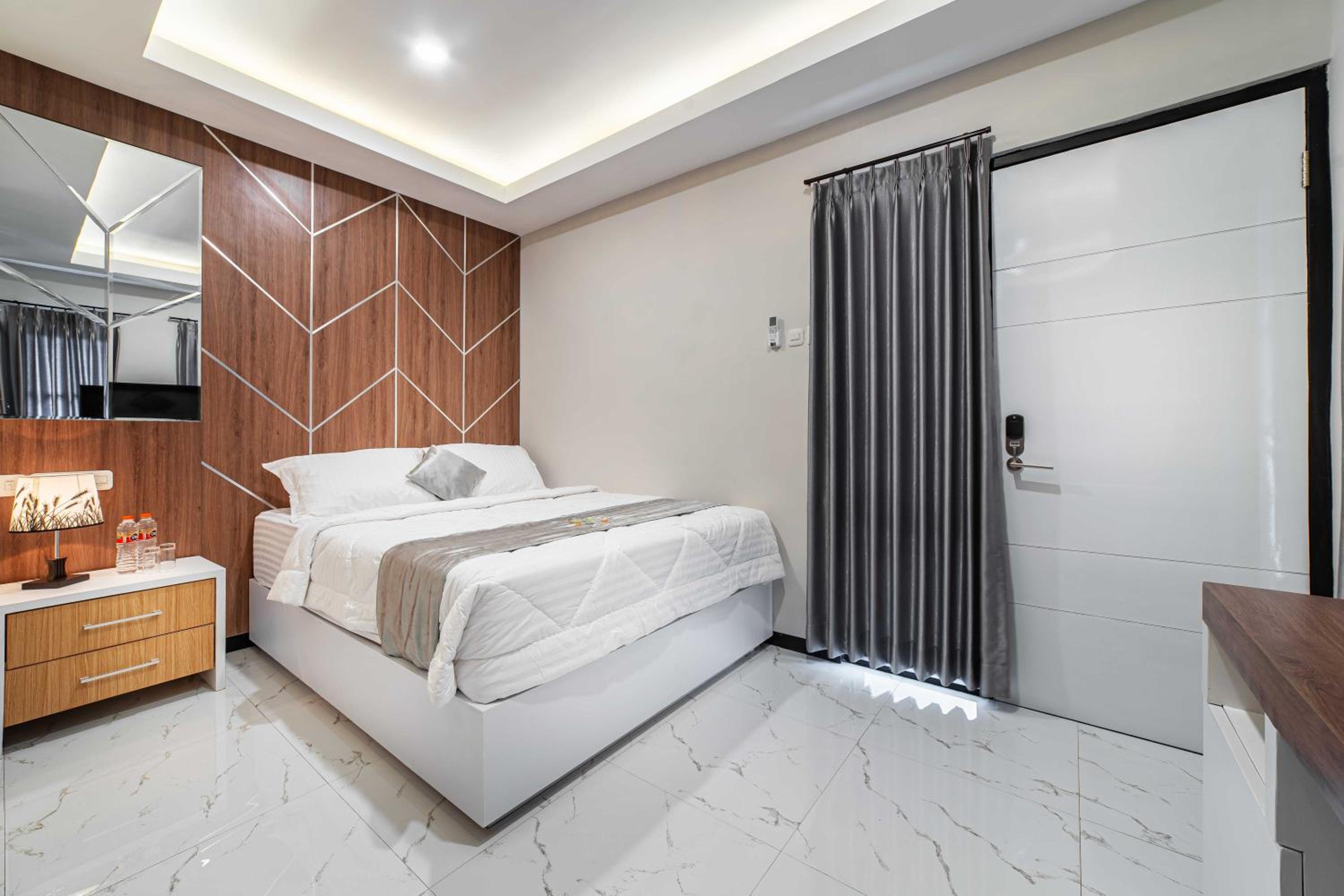 Deluxe Room - Photo 3