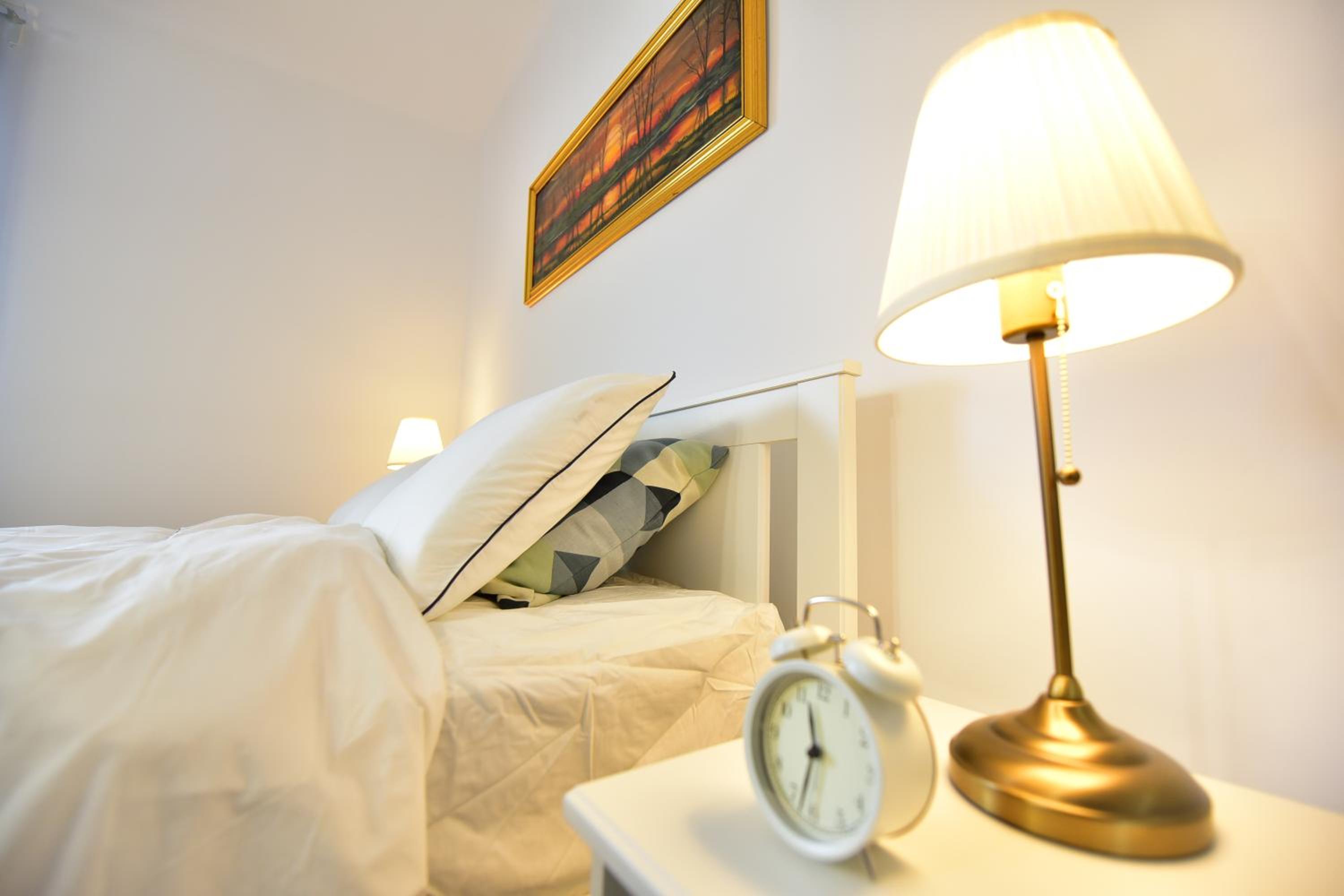 One-Bedroom House - Photo 26