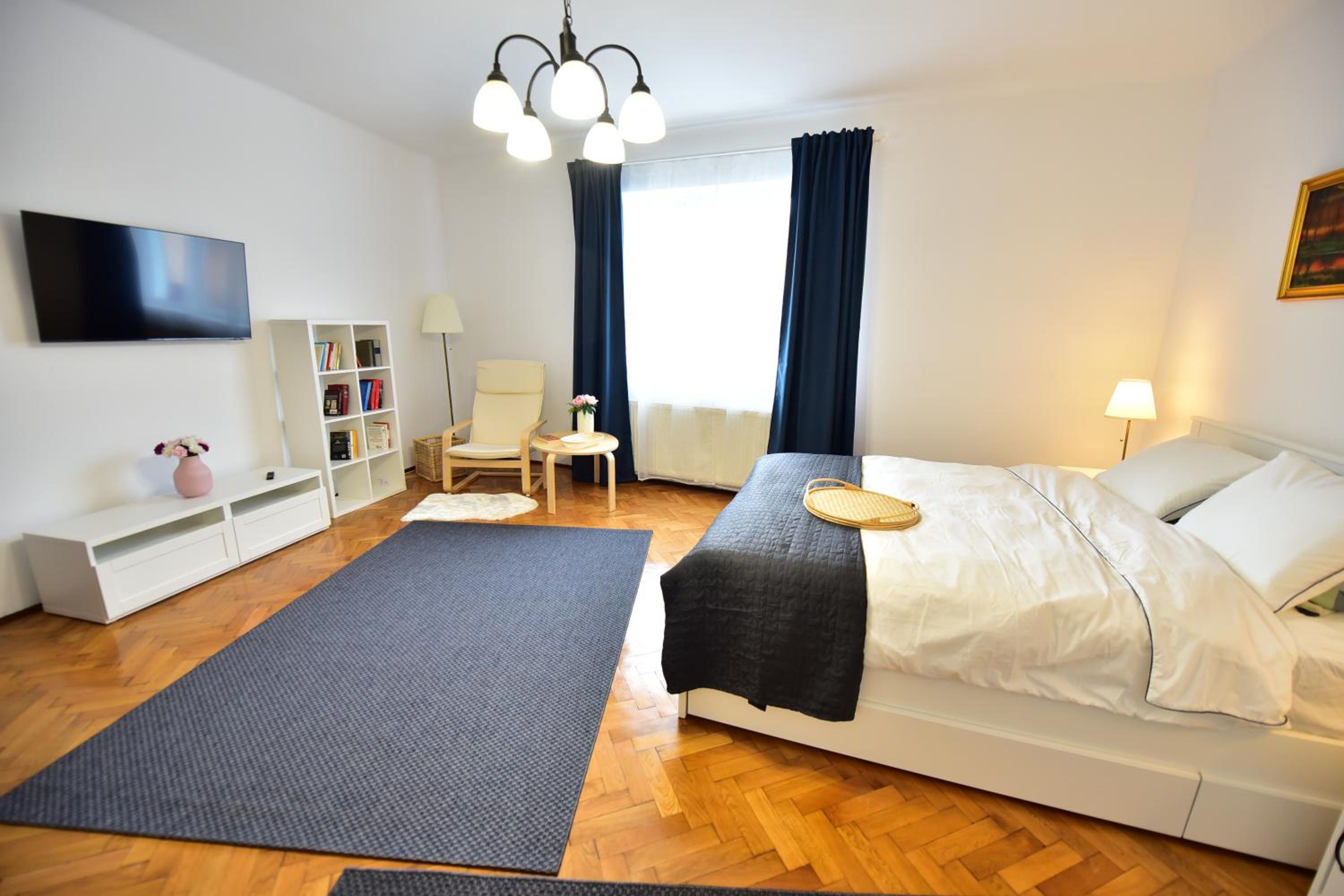 One-Bedroom House - Photo 35