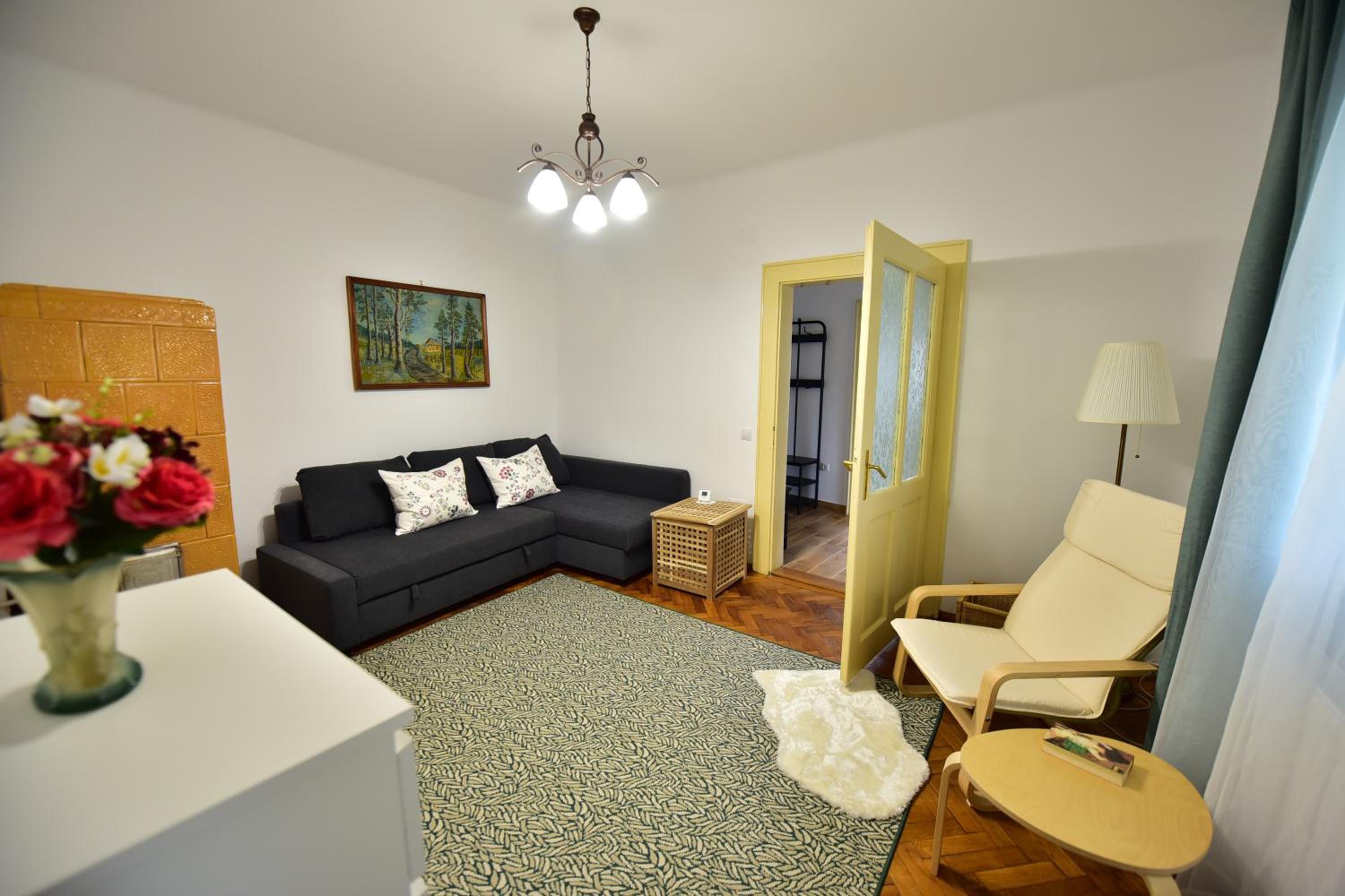 One-Bedroom House - Photo 40