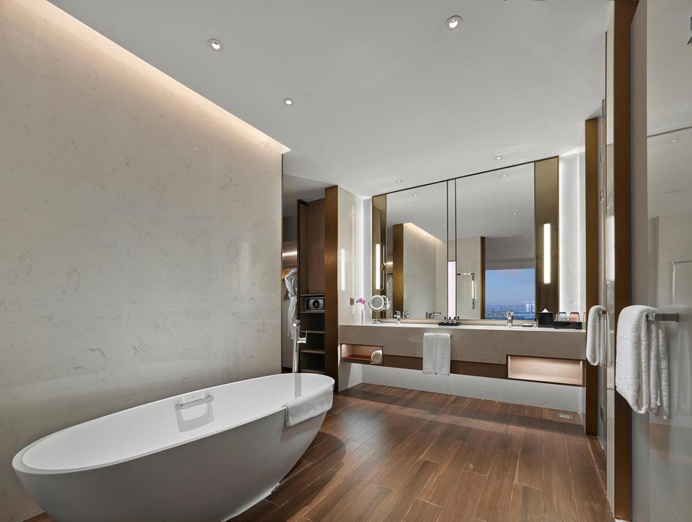 King Suite photo 3