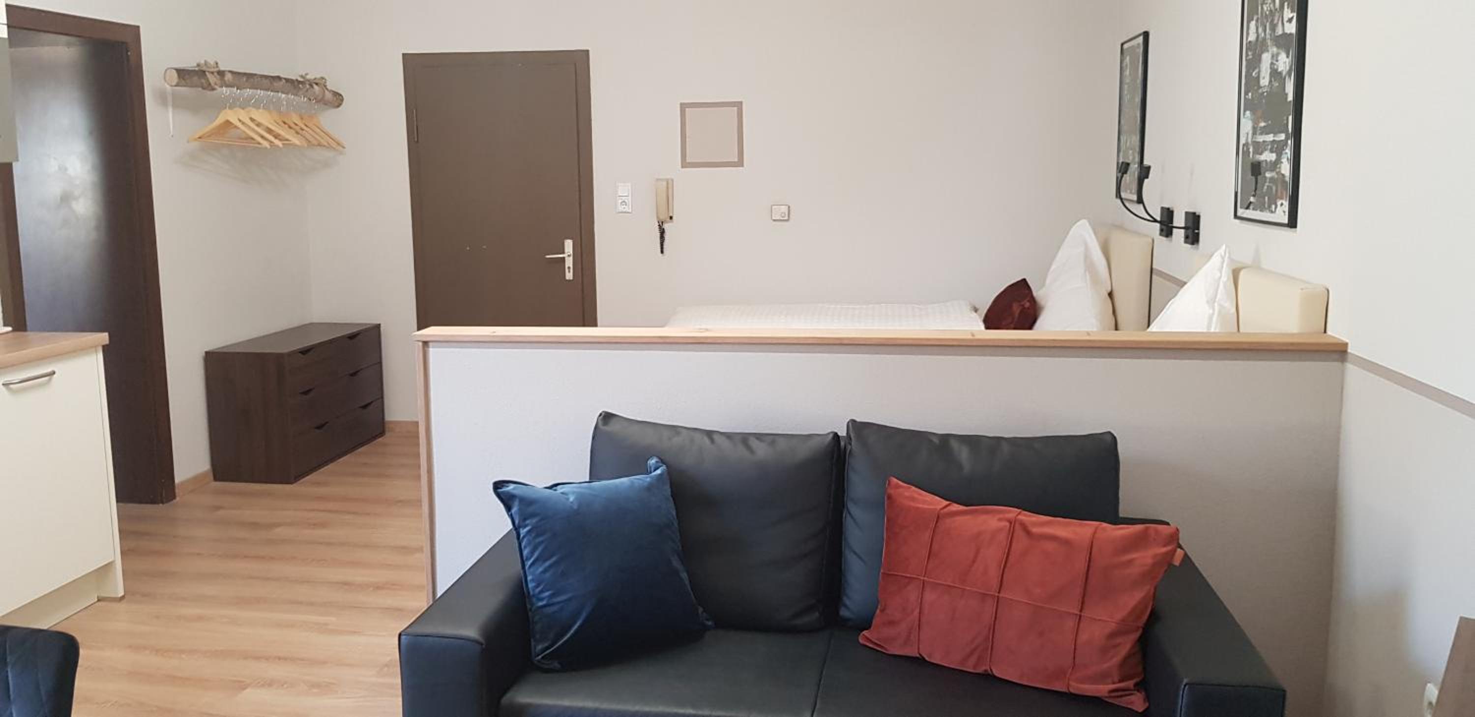 One-Bedroom Apartment photo 3