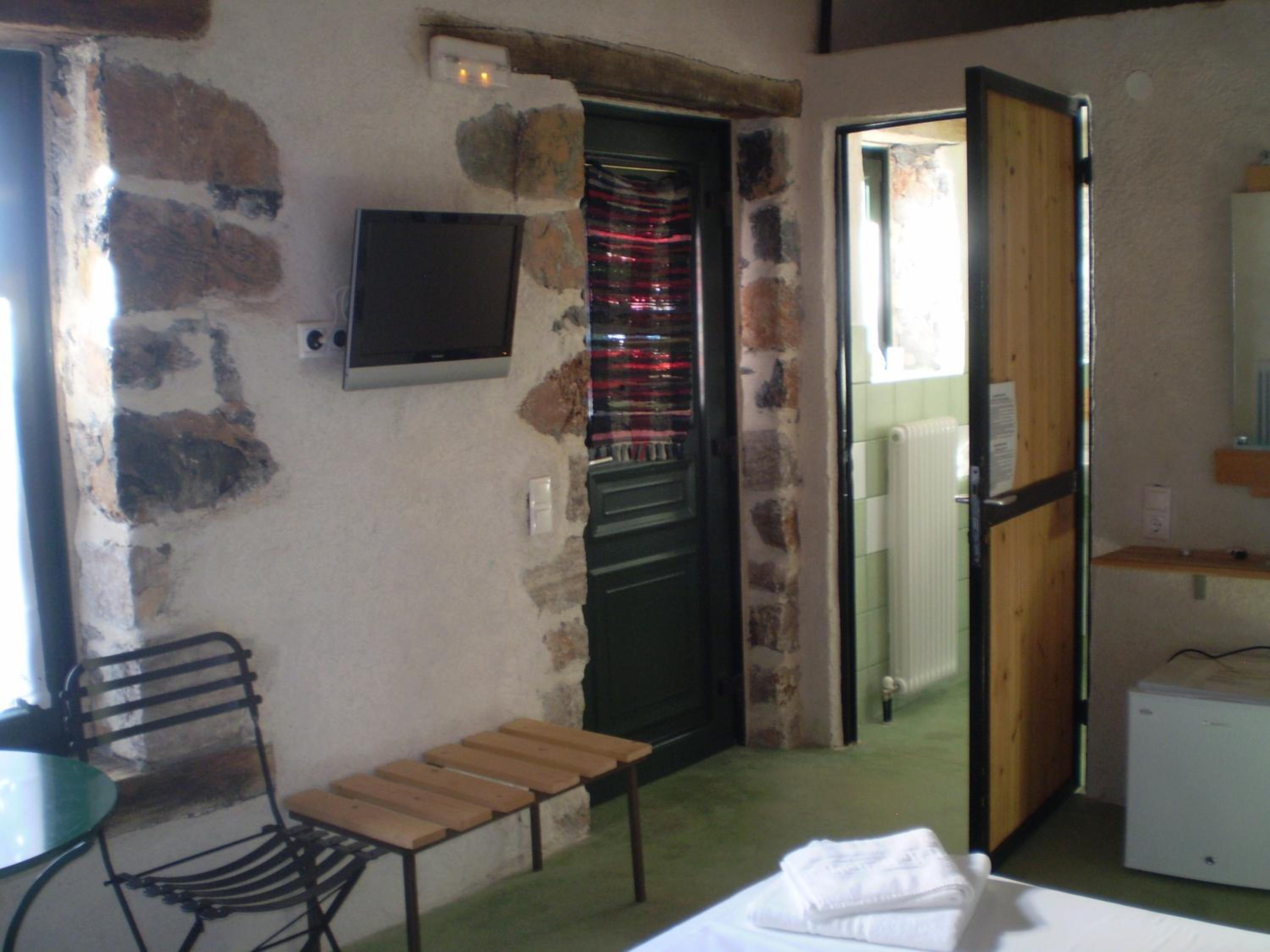 Double Room - Disability Access - Photo 1