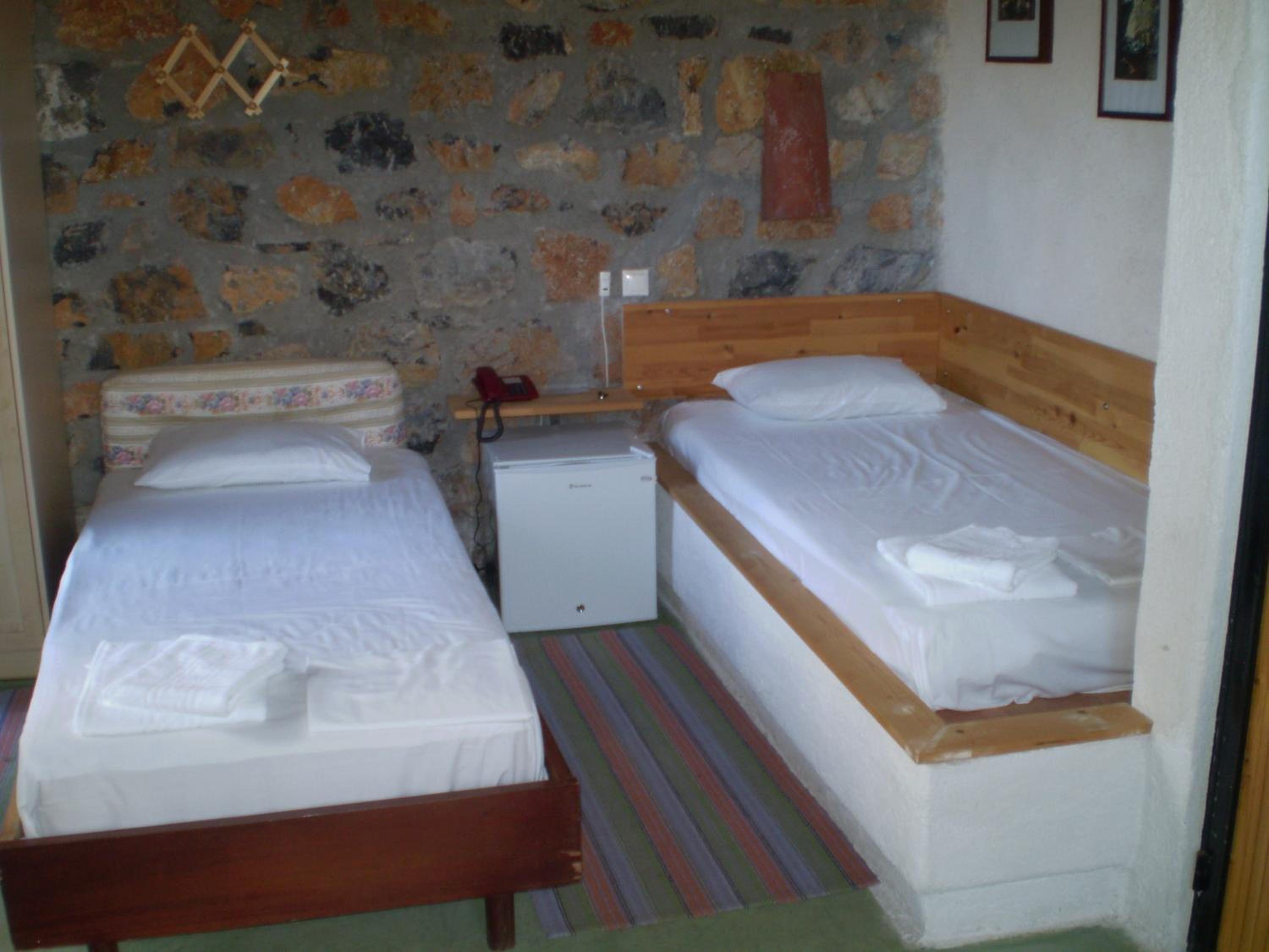 Twin Room with Mountain View - Photo 1