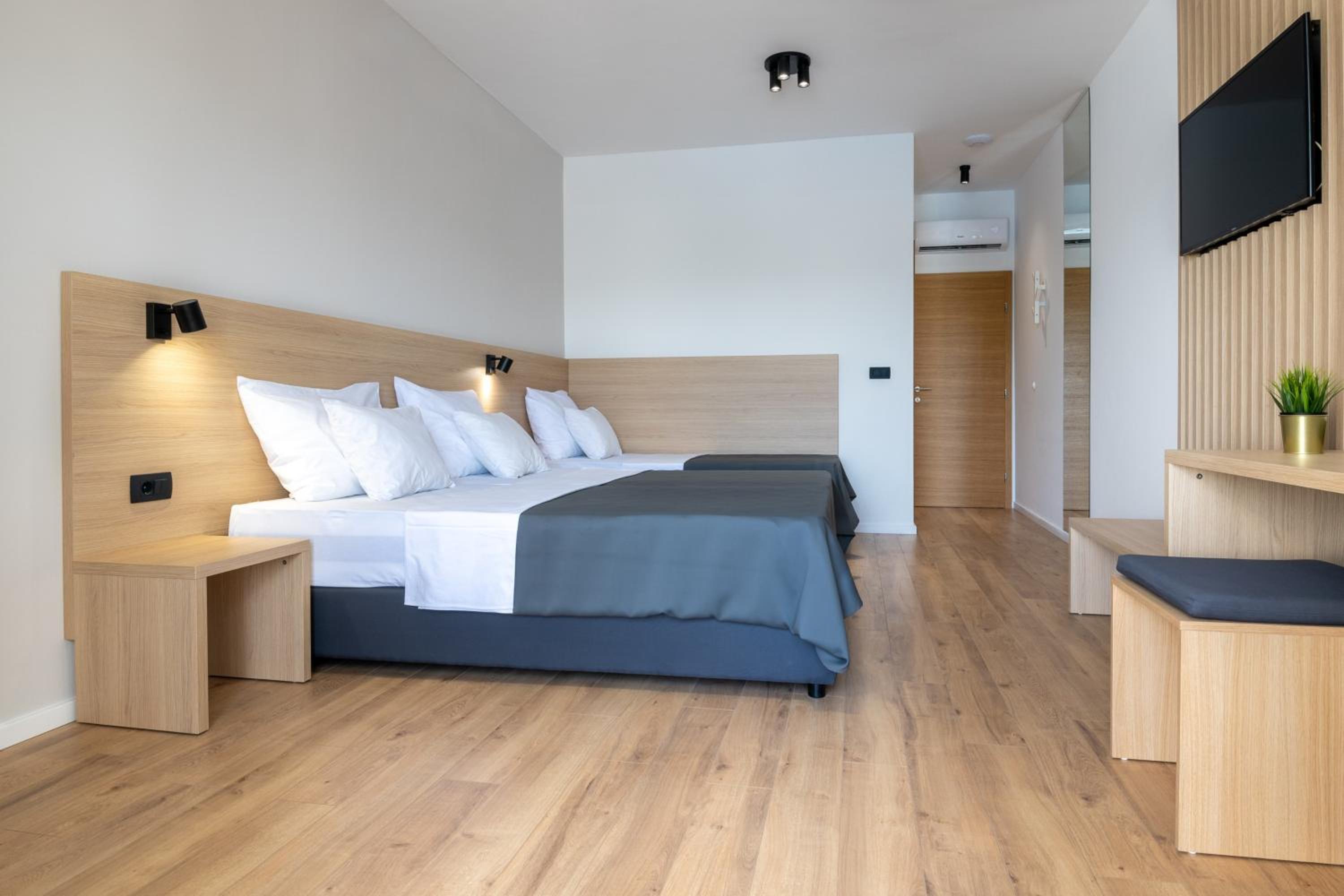 Triple Room with Balcony