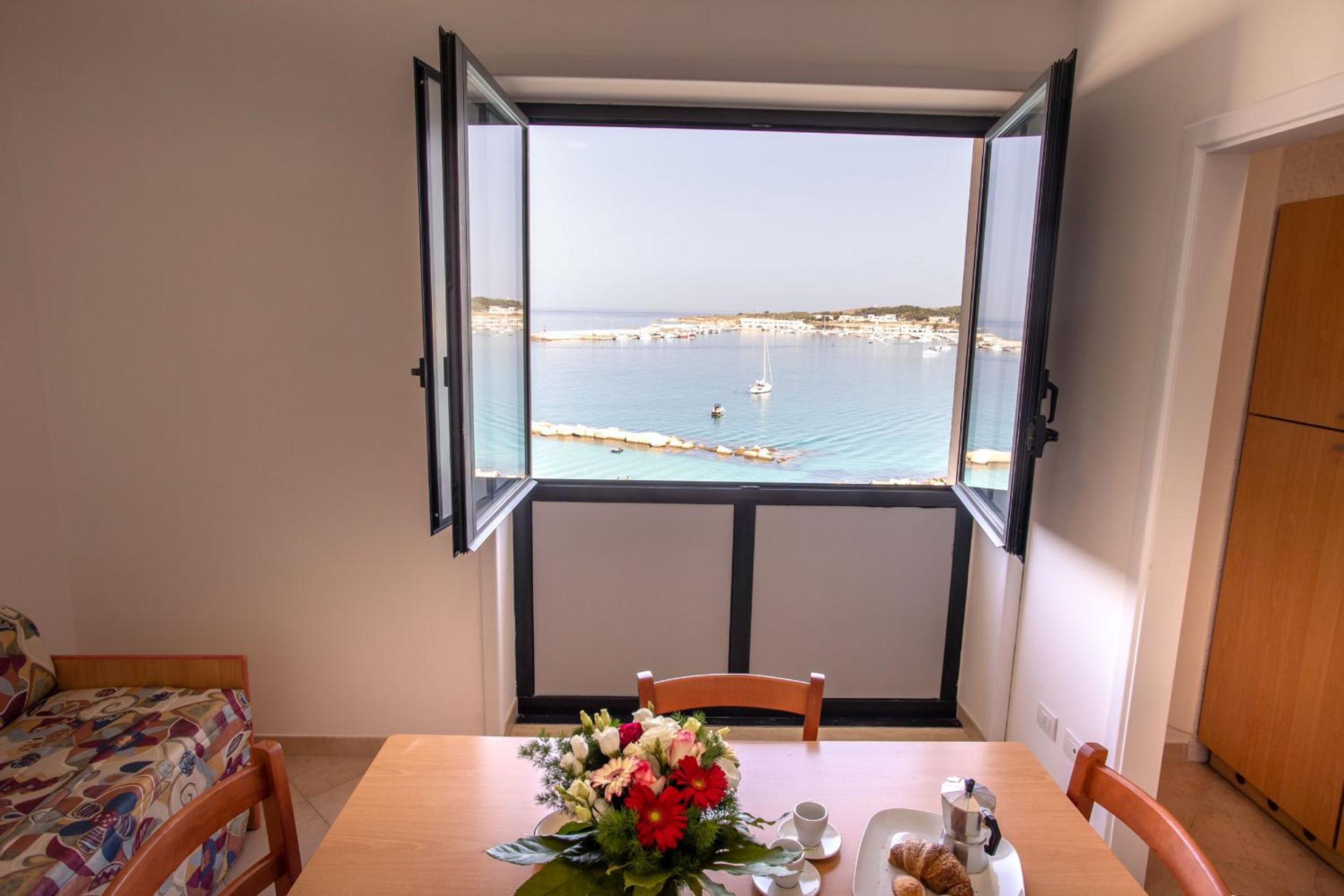 Apartment with Sea View photo 2
