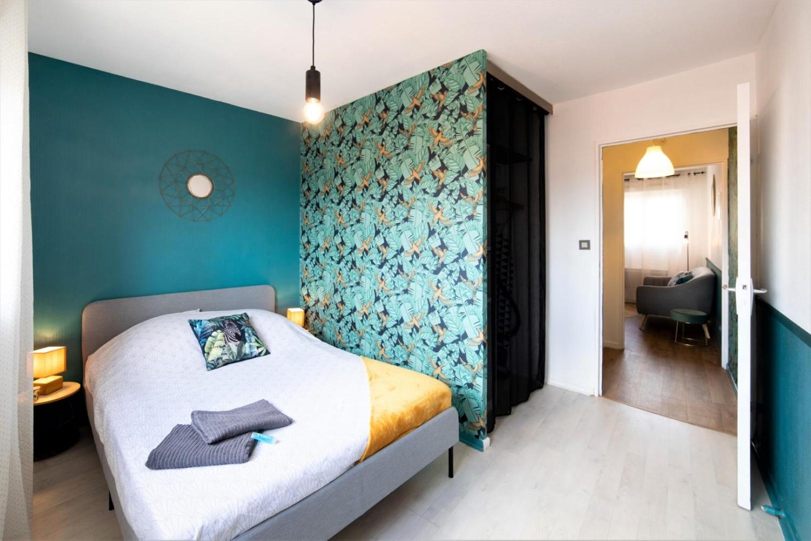 One-Bedroom Apartment - Photo 12