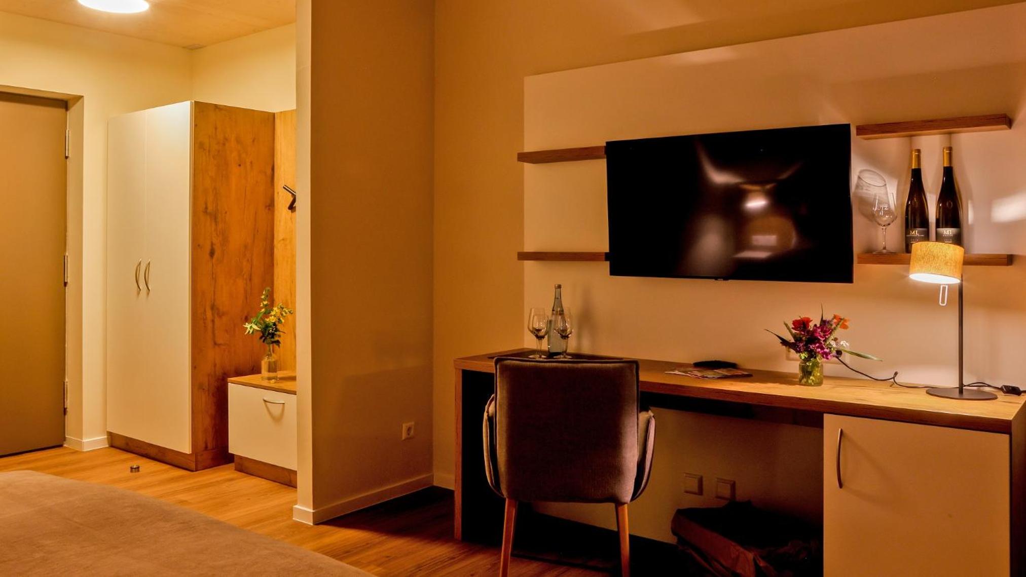 Superior Double Room - Photo 3