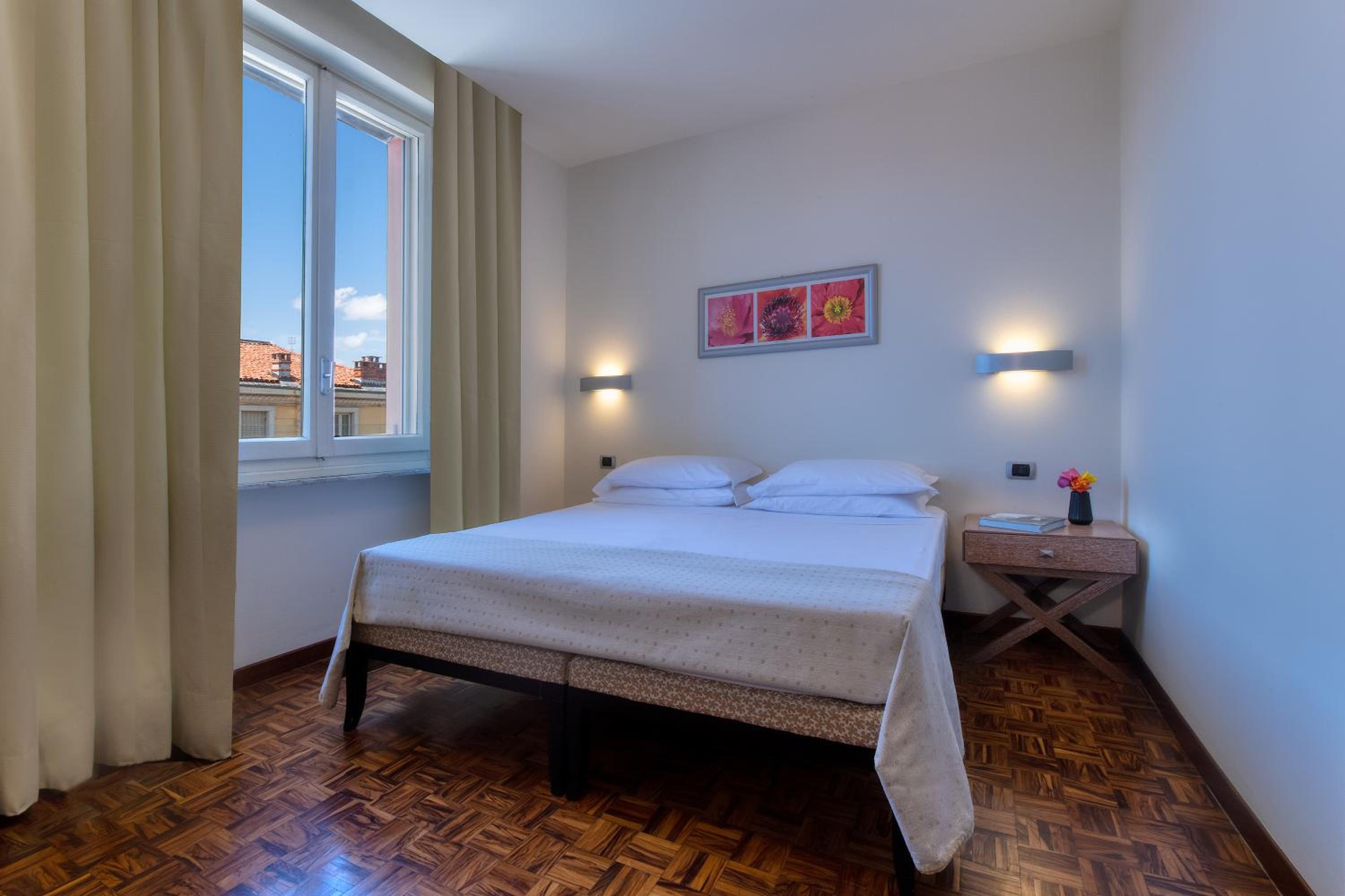Standard Double or Twin Room - Photo 1