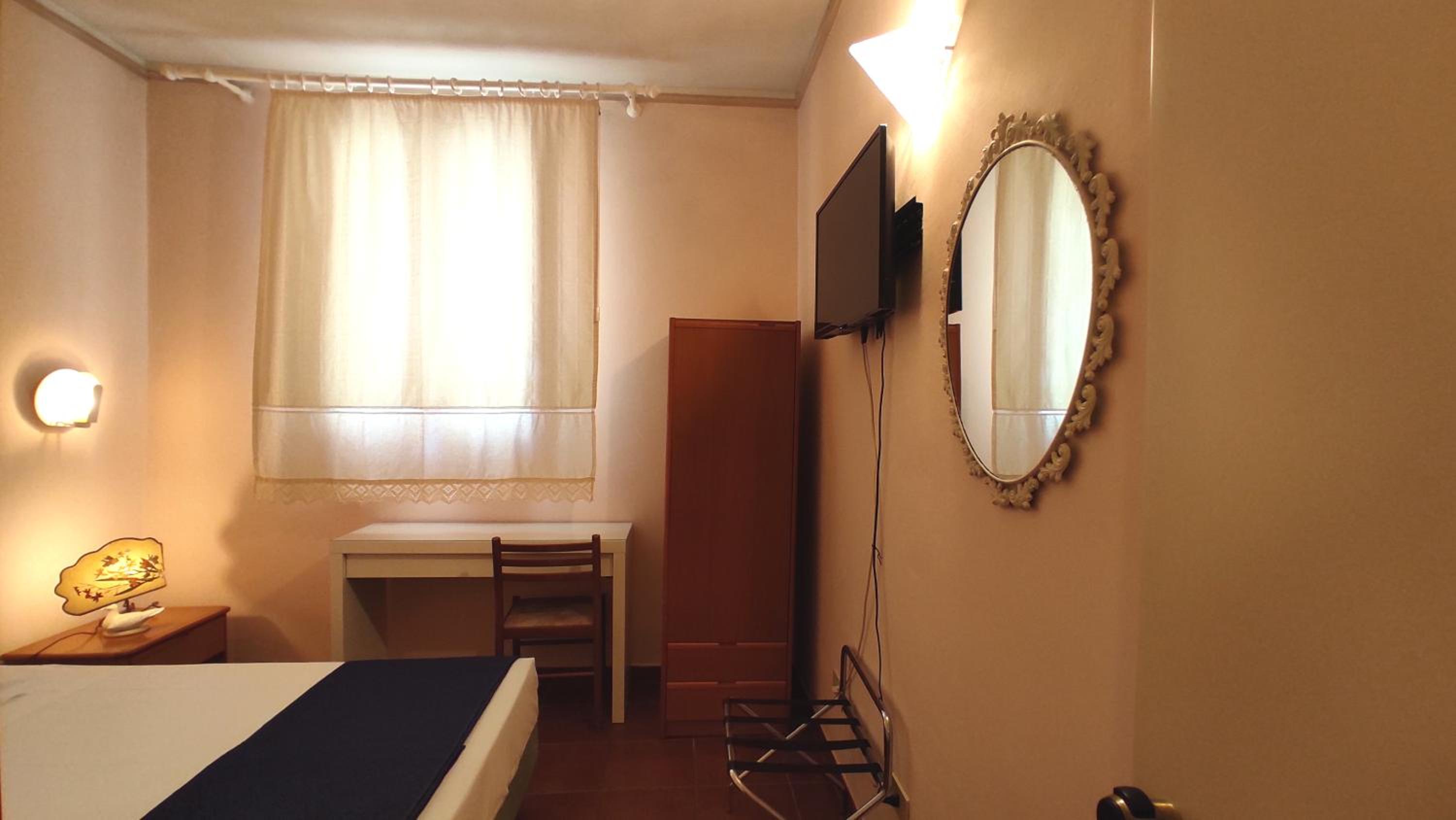 Economy Single Room with Garden View