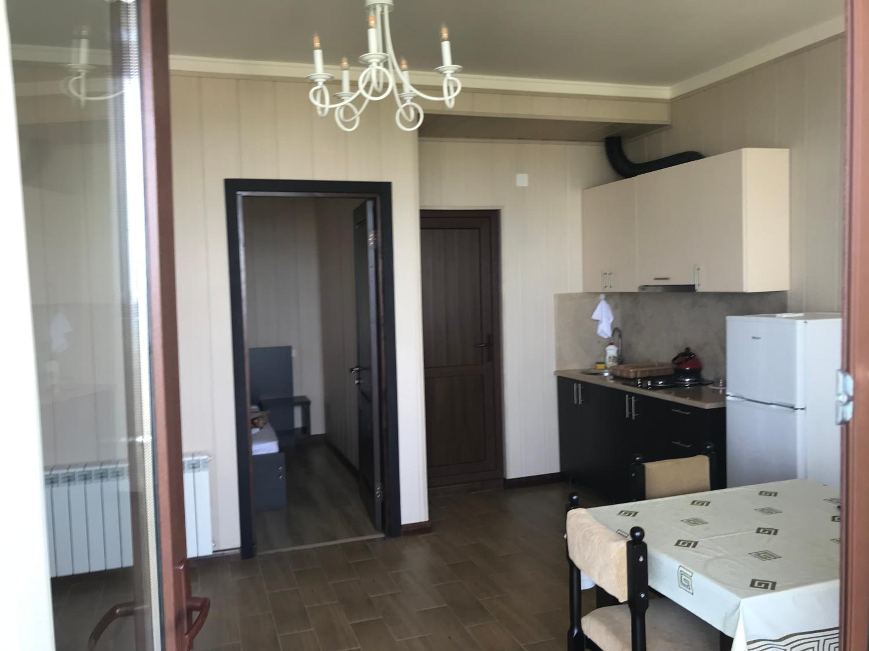 Deluxe One-Bedroom Apartment with City View photo 1