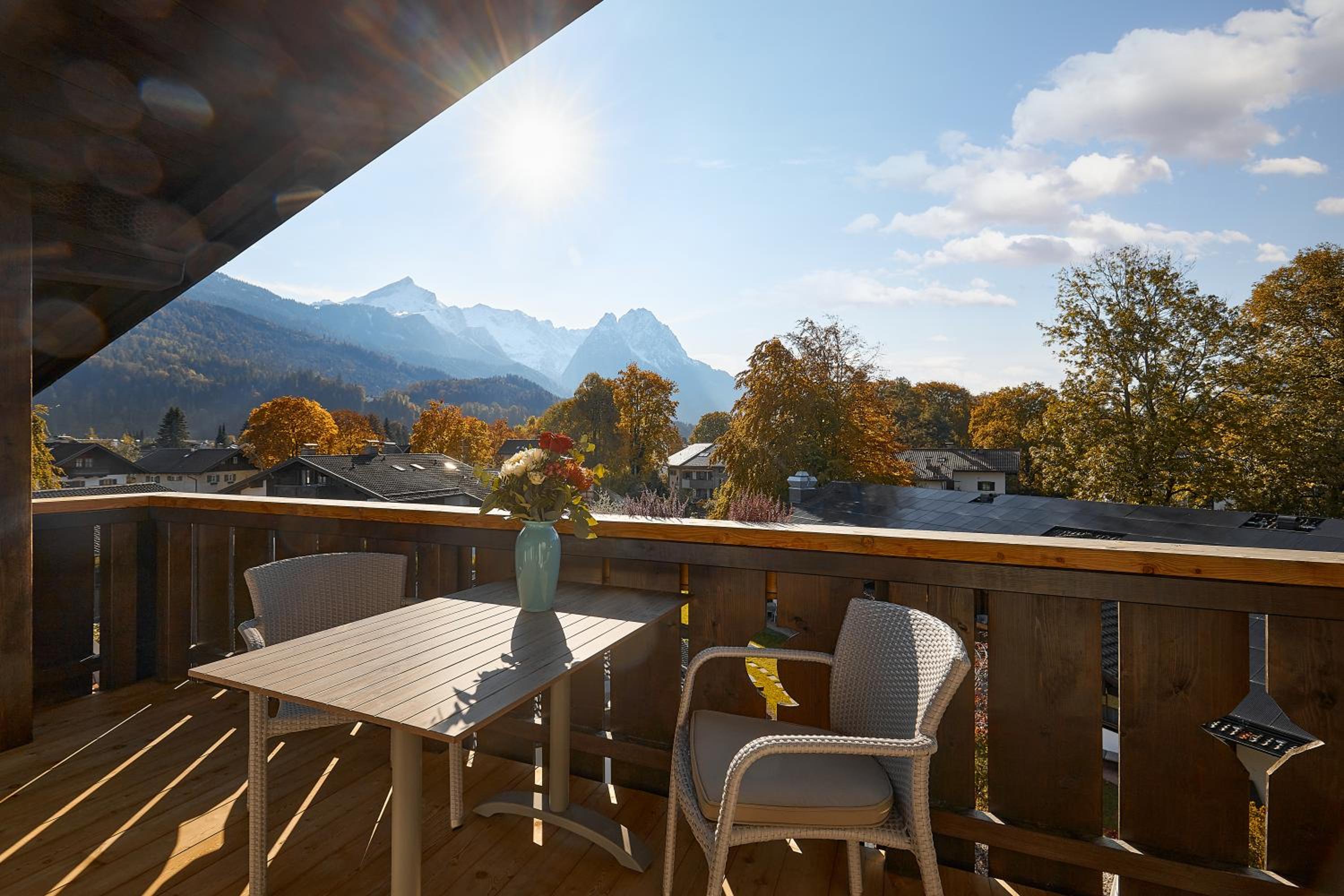 Deluxe Double or Twin Room with Mountain View - Photo 4