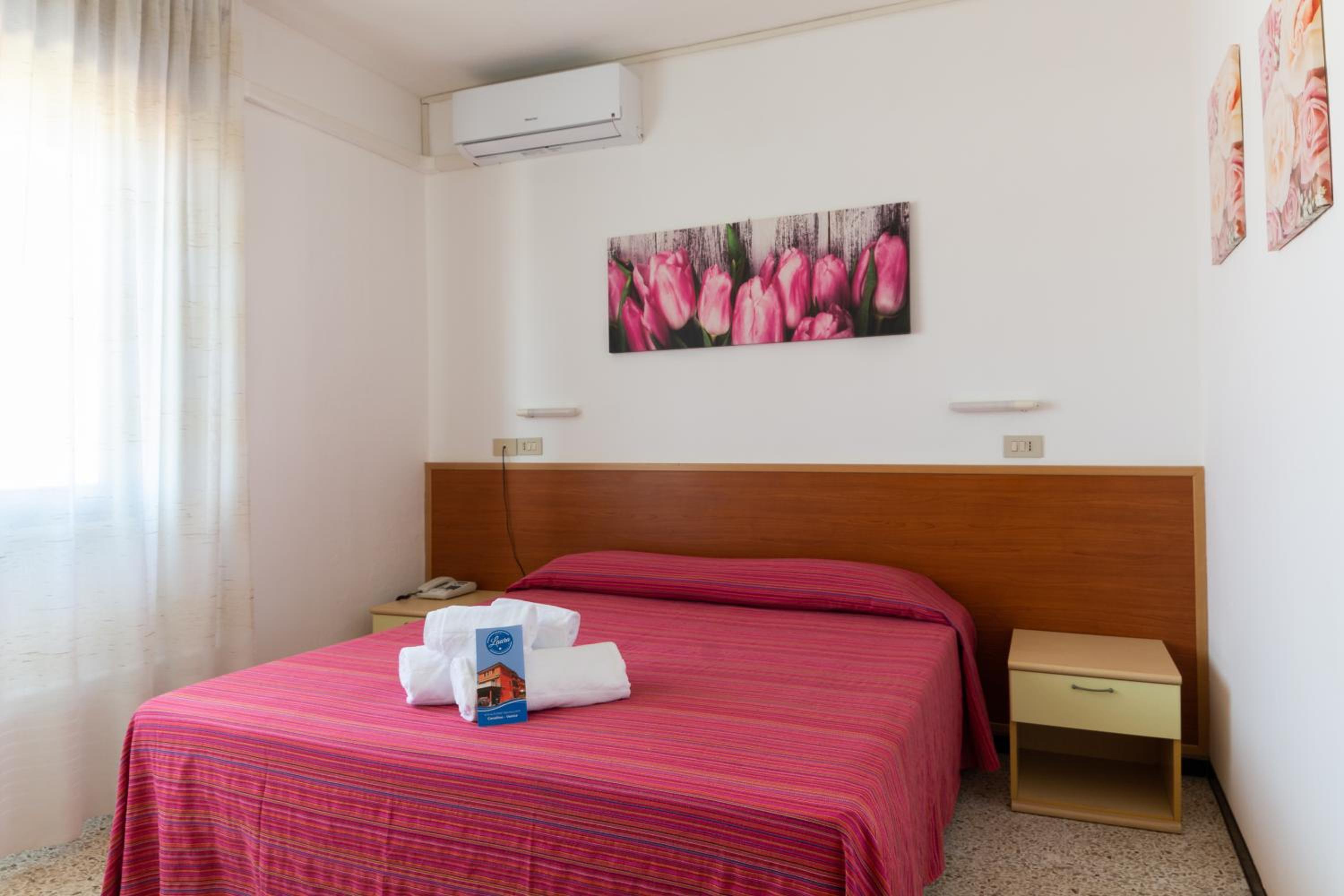 Double Room with Balcony photo 3