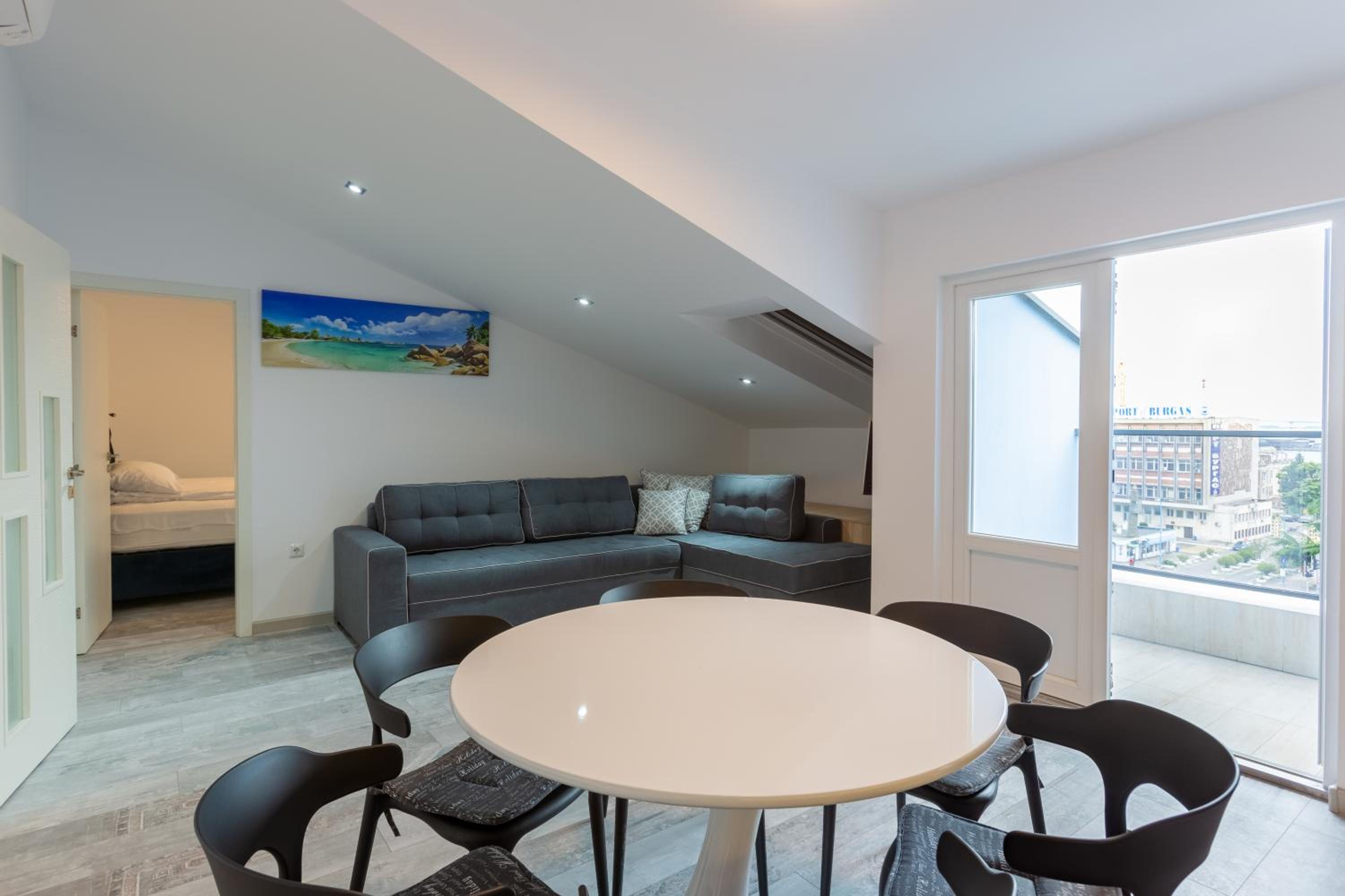 Two-Bedroom Apartment with Balcony and Sea View photo 1