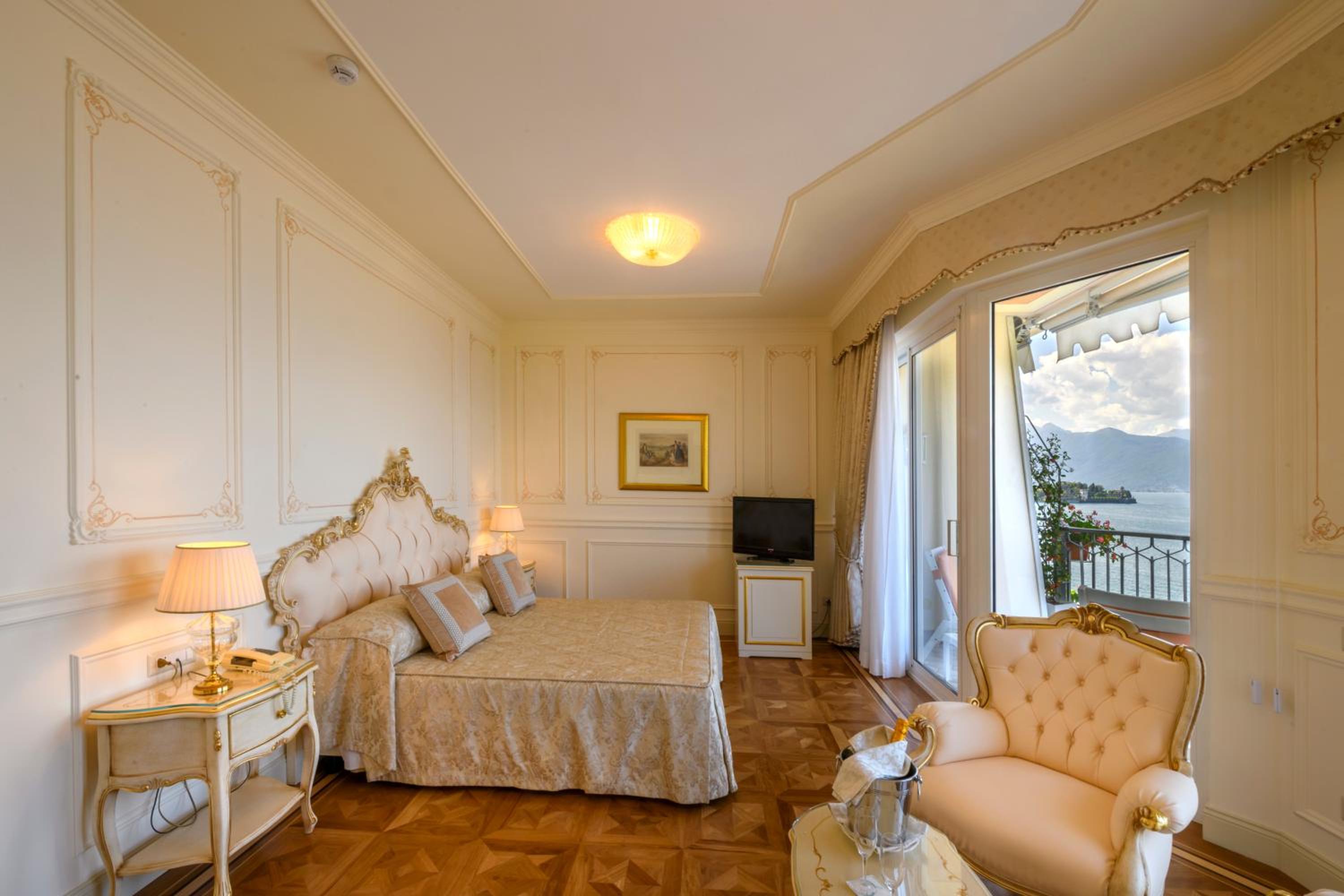 Junior Suite - Photo 6