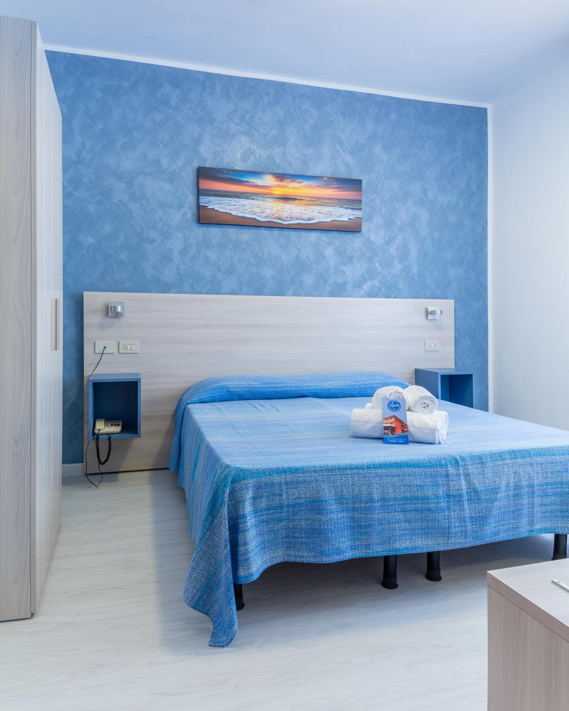Double or Twin Room photo 1