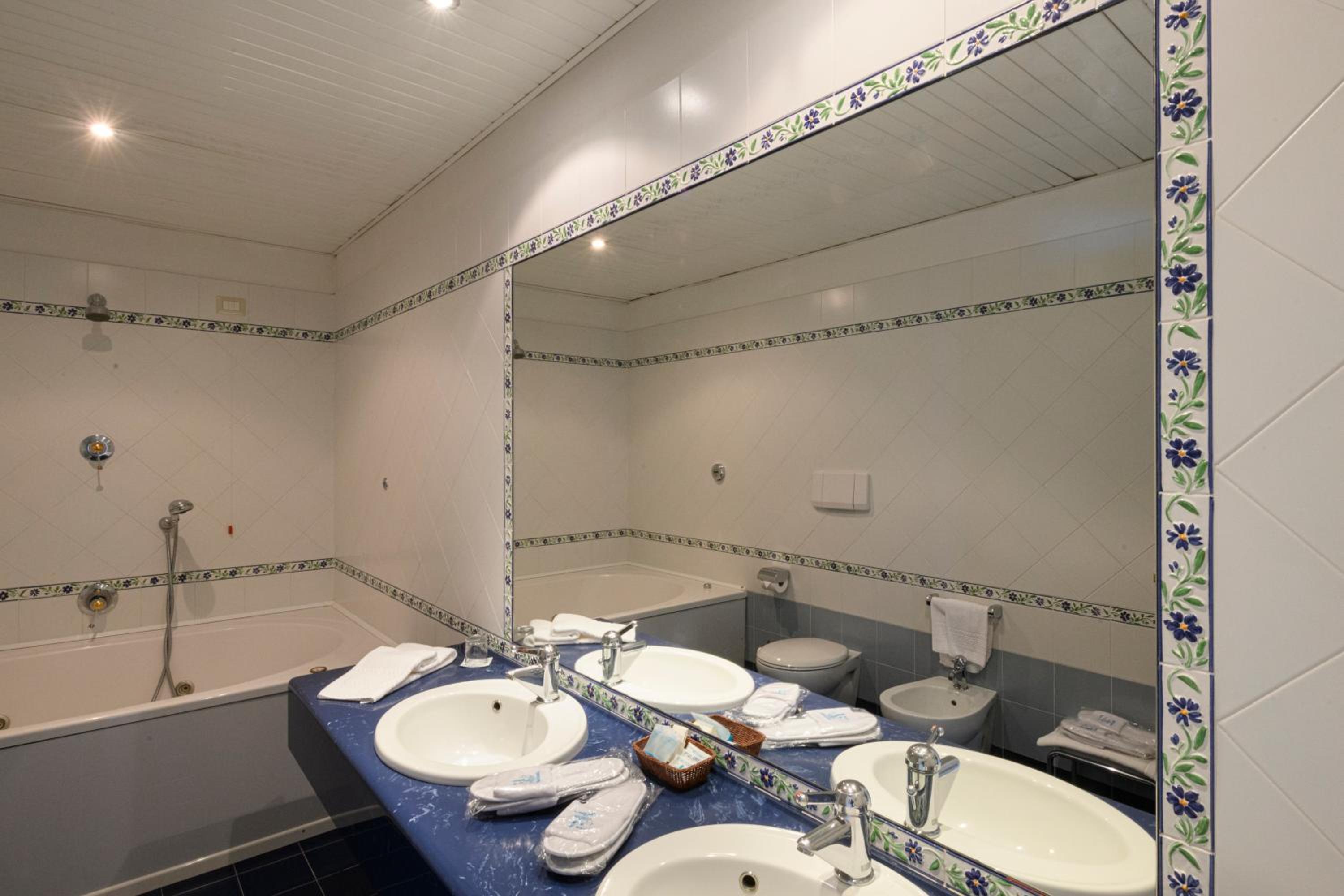 Junior Suite - Photo 9