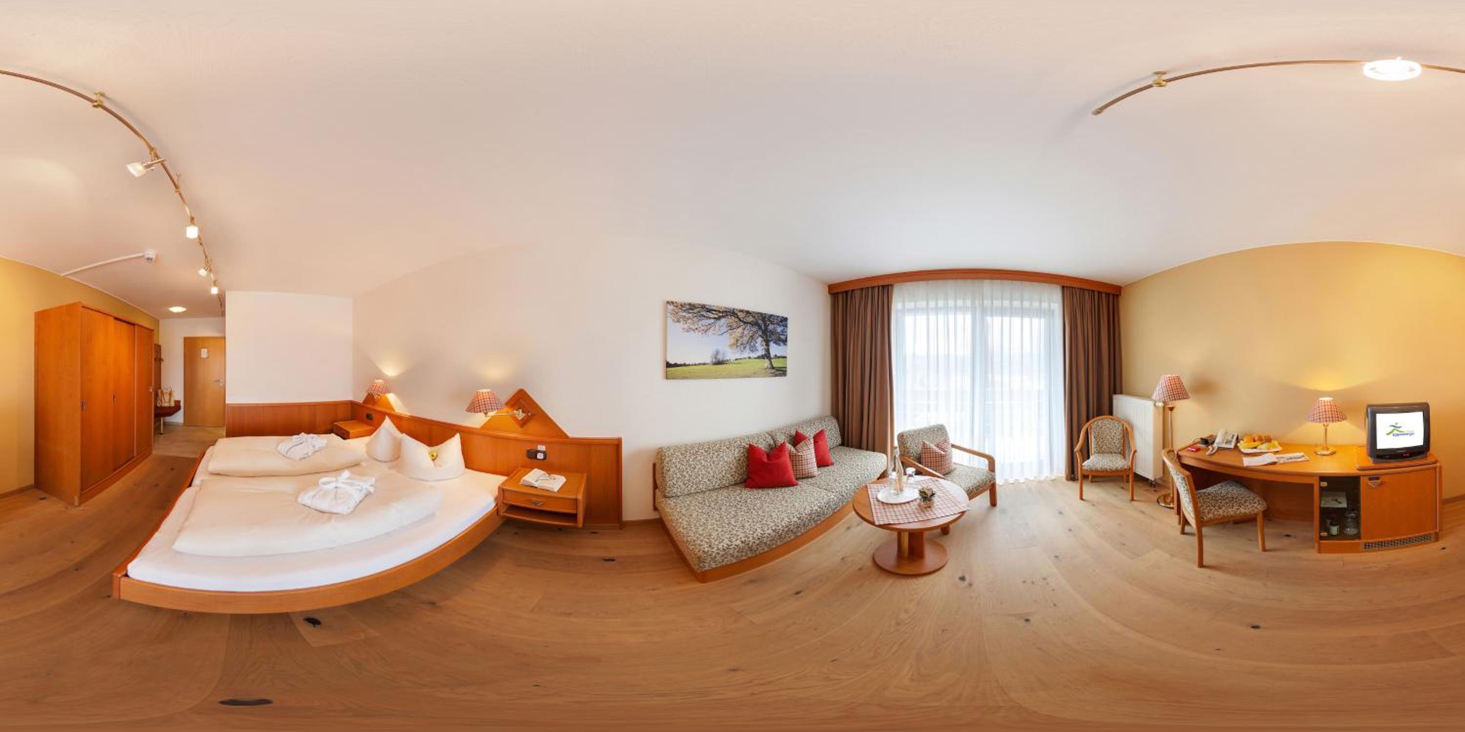 Comfort Double Room with Balcony - Photo 7